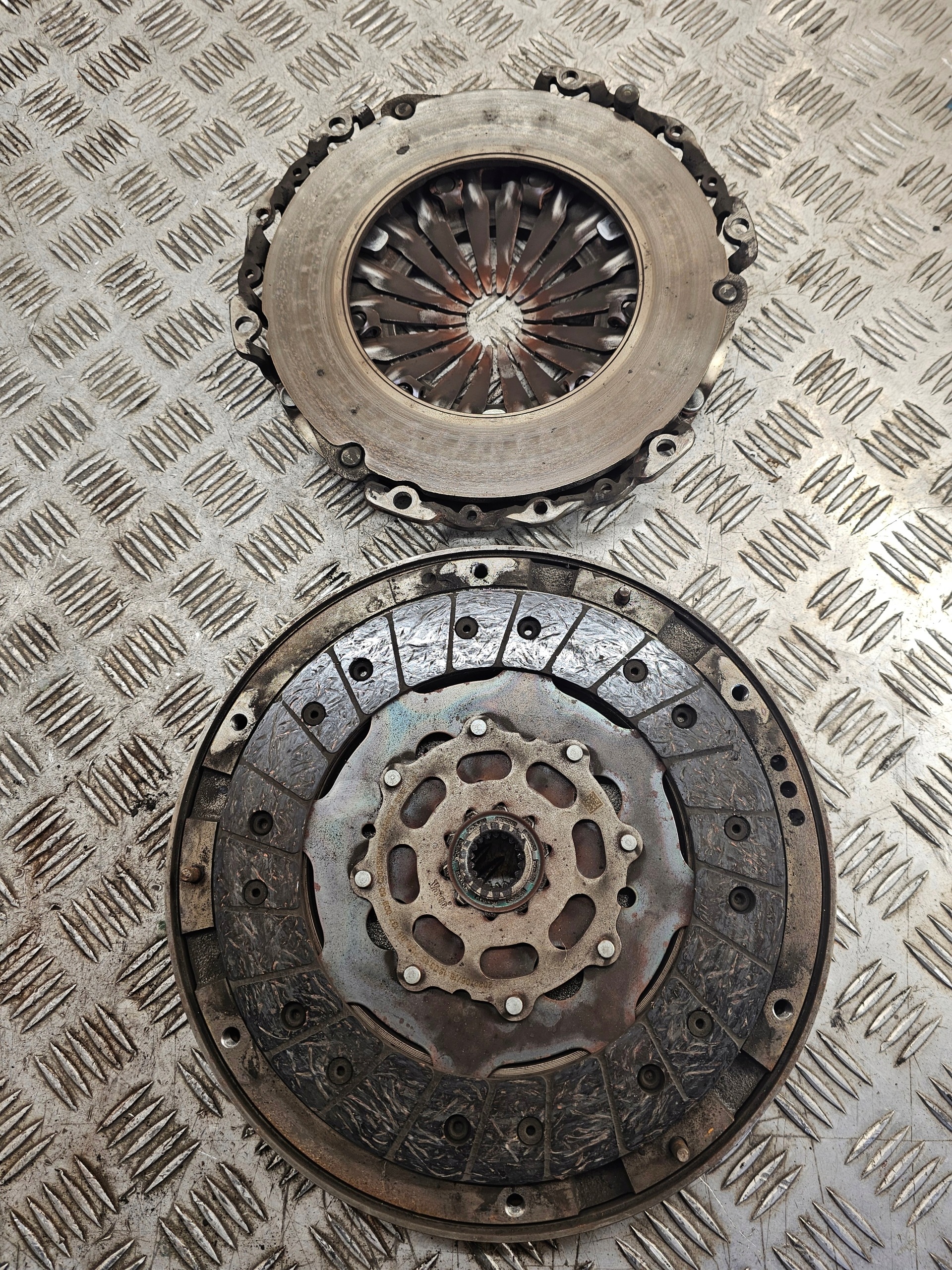 clutch complete flywheel CITROEN PEUGEOT OPEL 1.2THP