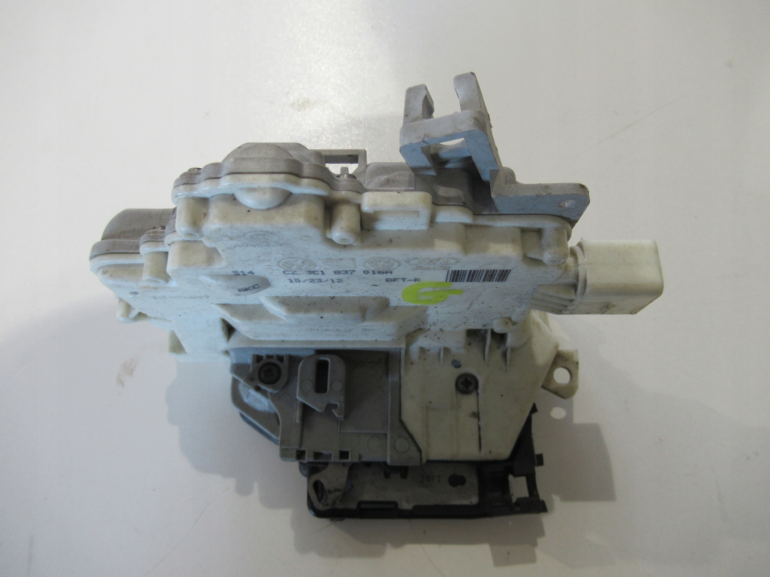 VW PASSAT B6 lock door right front 3C1837016A