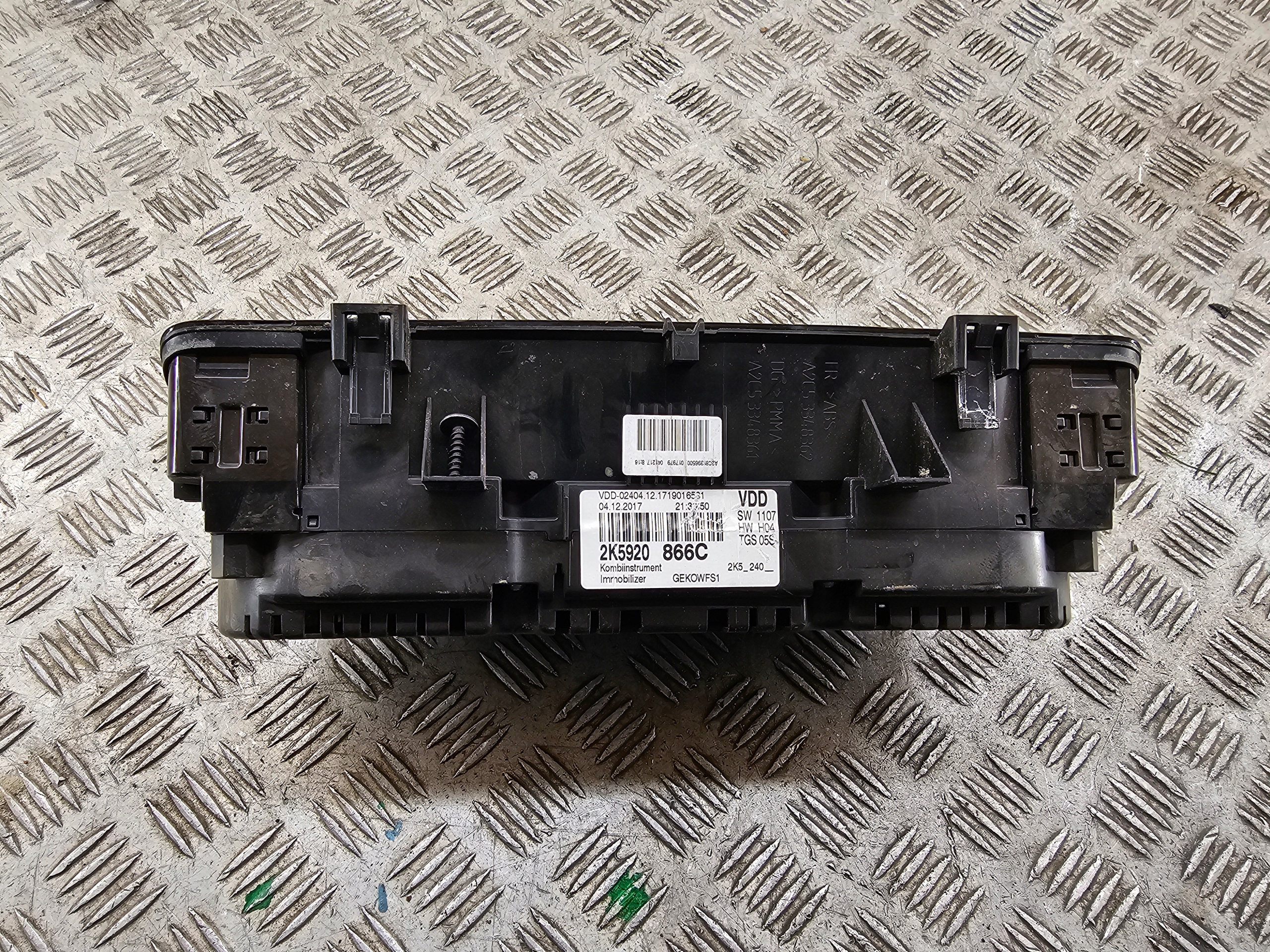 VW CADDY 2.0D 2K5 dials clock EUROPA 2K5920866C