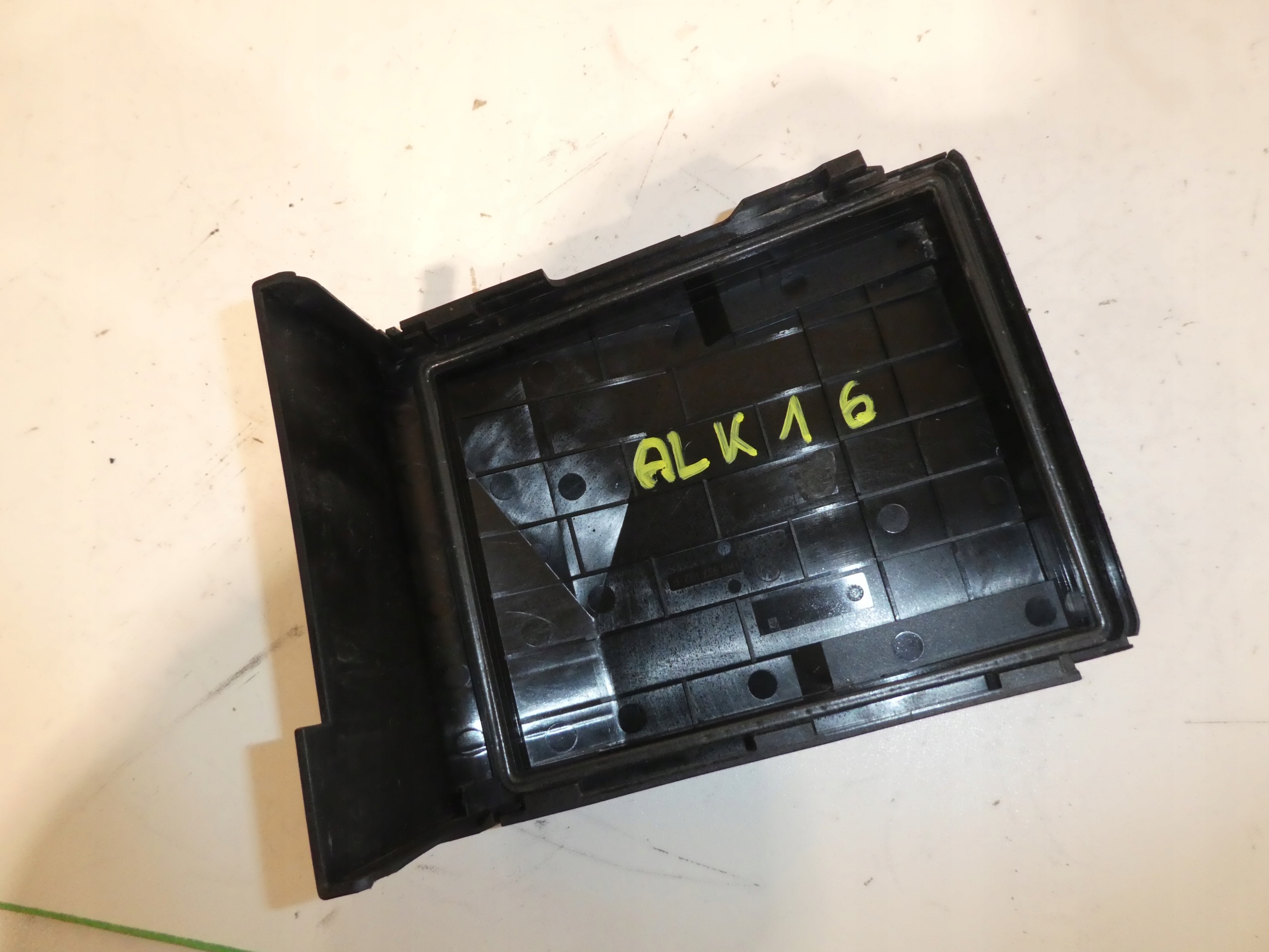 Abdeckung des Sicherungskastens 1K0937132F VW SKODA