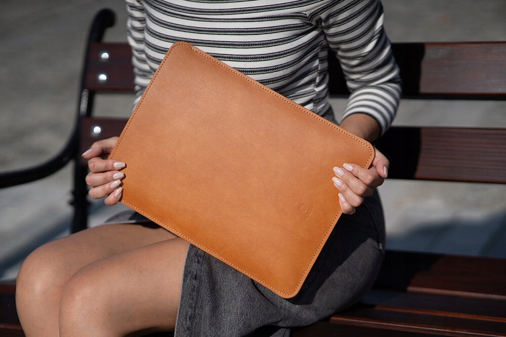 BALTAN Etui skórzane Premium do MacBooka Air 13" M5 brązowe — 9