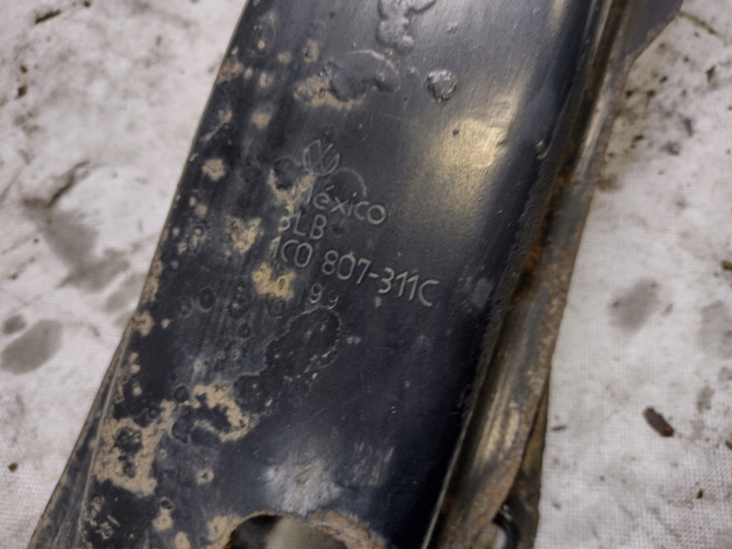 sider bumper rear part Volkswagen New Beetle 1C0807305B
