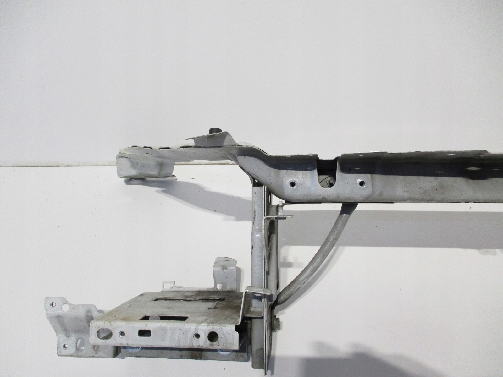 PAS GÓRNY WZMOCNIENIE DISCOVERY SPORT Typ samochodu Samochody osobowe