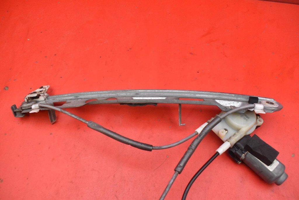 window regulator left front EU 8200075940E RENAULT MEGANE 2 II 5D HB 02-06