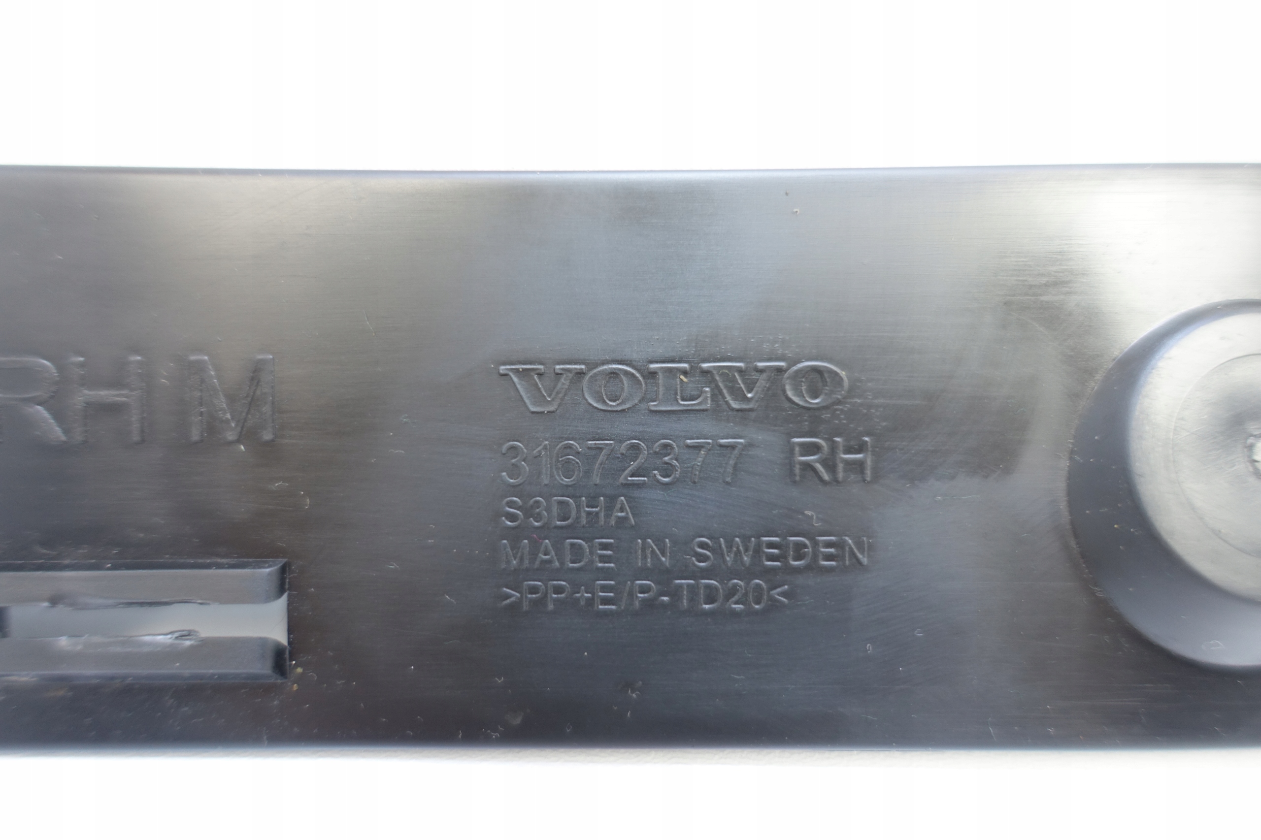holder mouldings PROGOWEJ right VOLVO XC90 II 16
