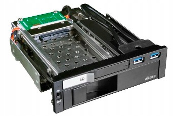 Akasa Lokstor M51 2.5 "a 3.5" Hdd rack do 5,25"