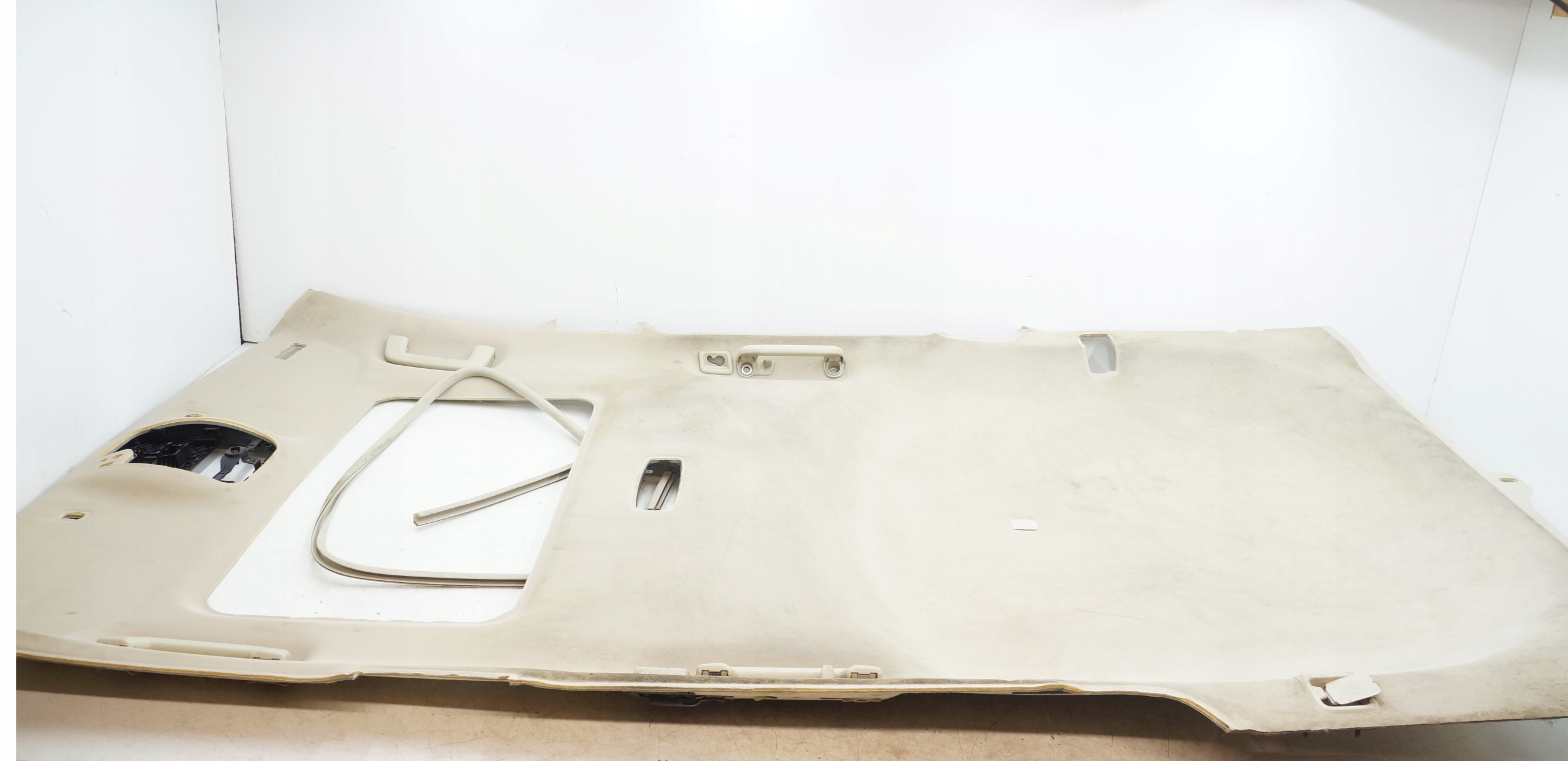 volvo V70 потолок 39864354