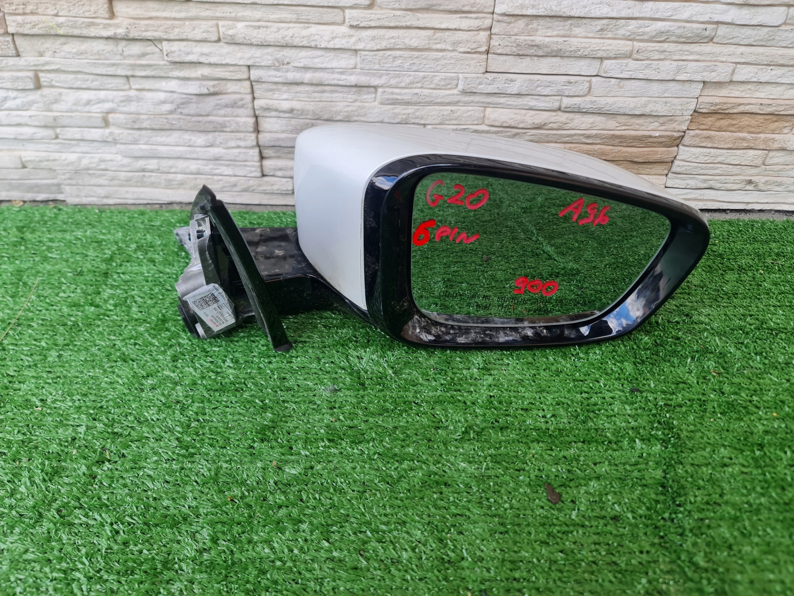 LUSTERKO BMW 3 G20 G21 6 PIN KOLOR A96