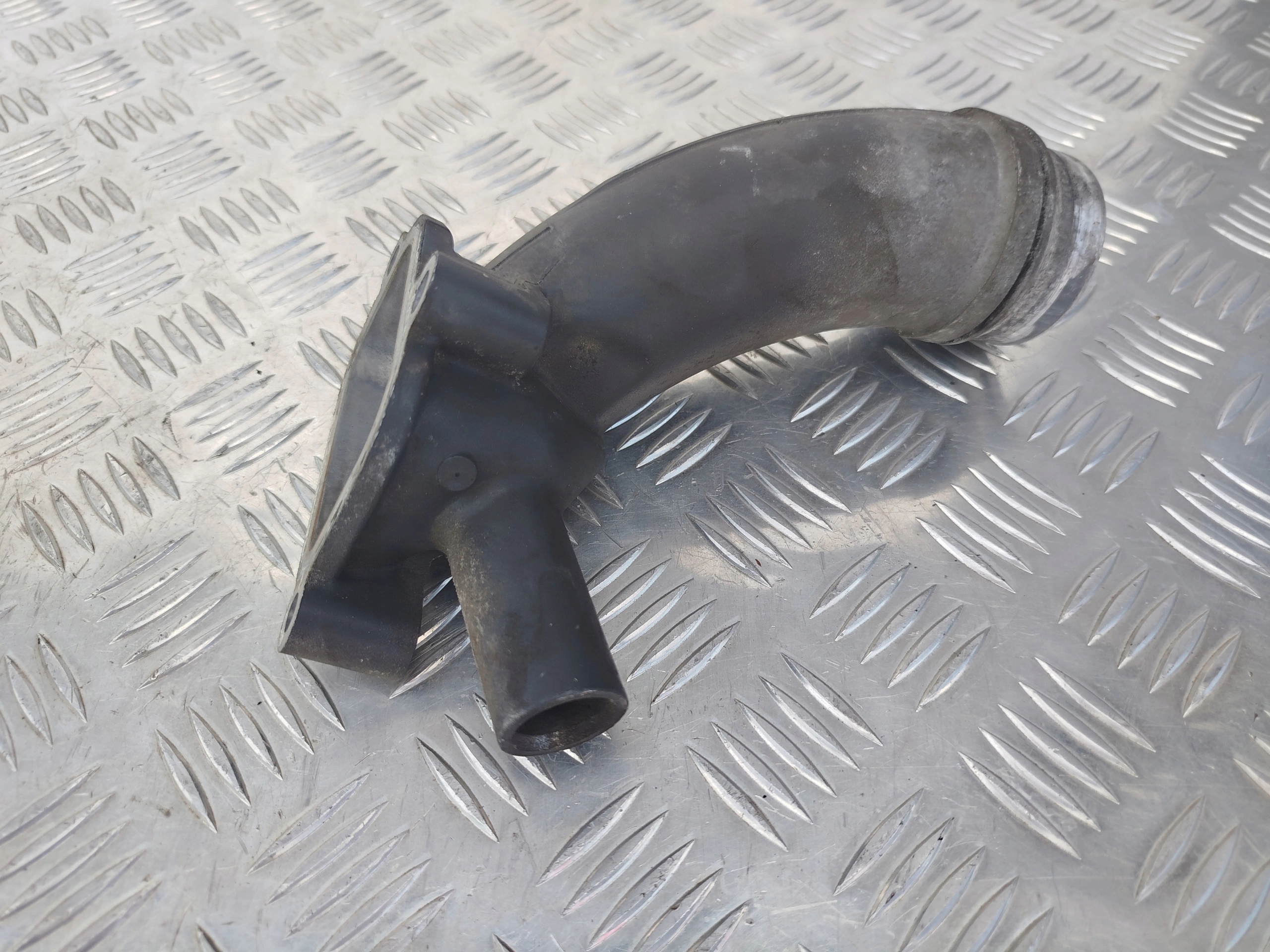 RURA KOLANKO SCANIA R S Producent części Scania OE