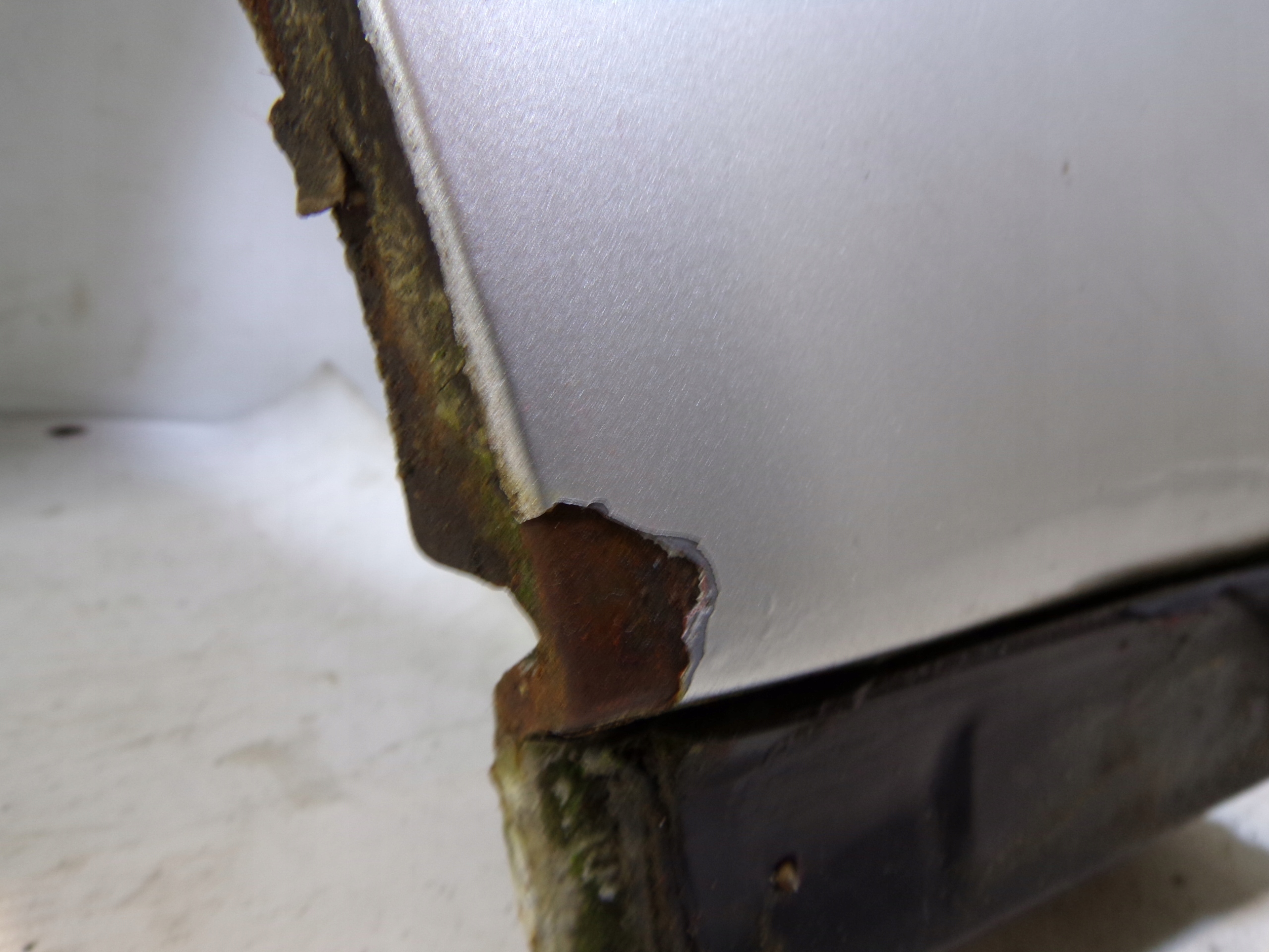 fender left front AUDI A6 C4 colour LY7T replacement W KOLORZE