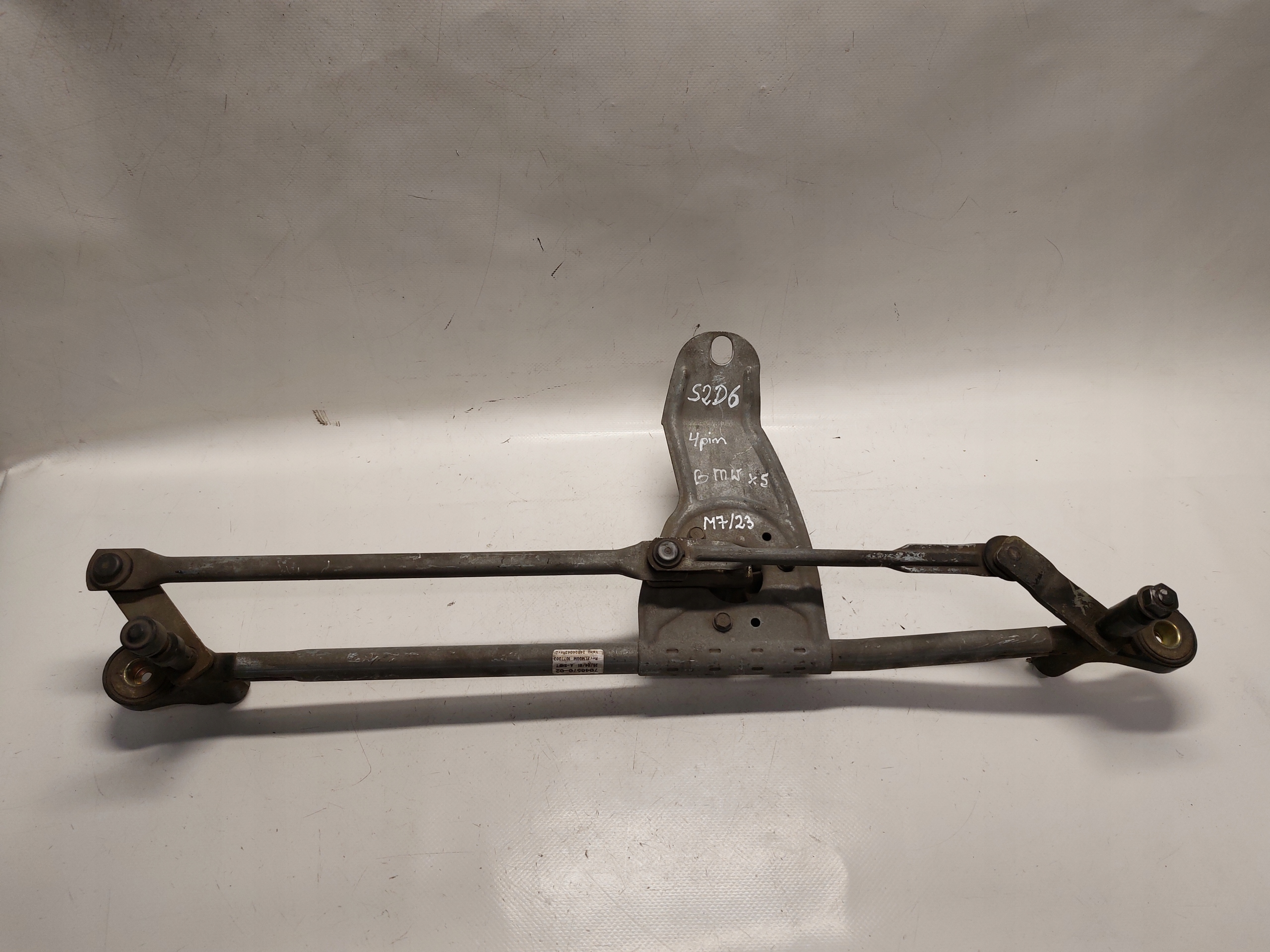 BMW x5 e53 wiper mechanism front 4 pin