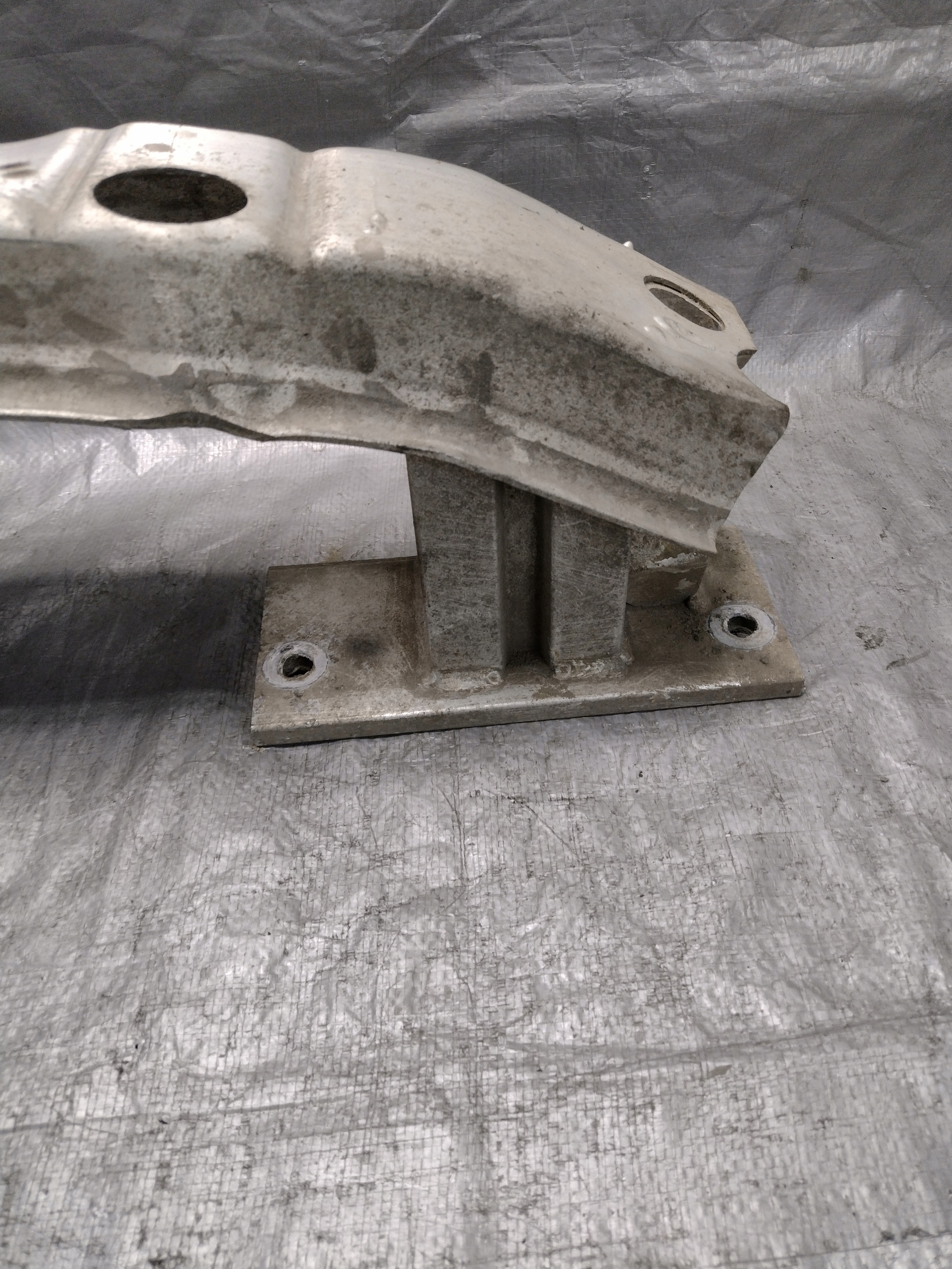 bumper support, pillar rear part Opel Insignia A kombi