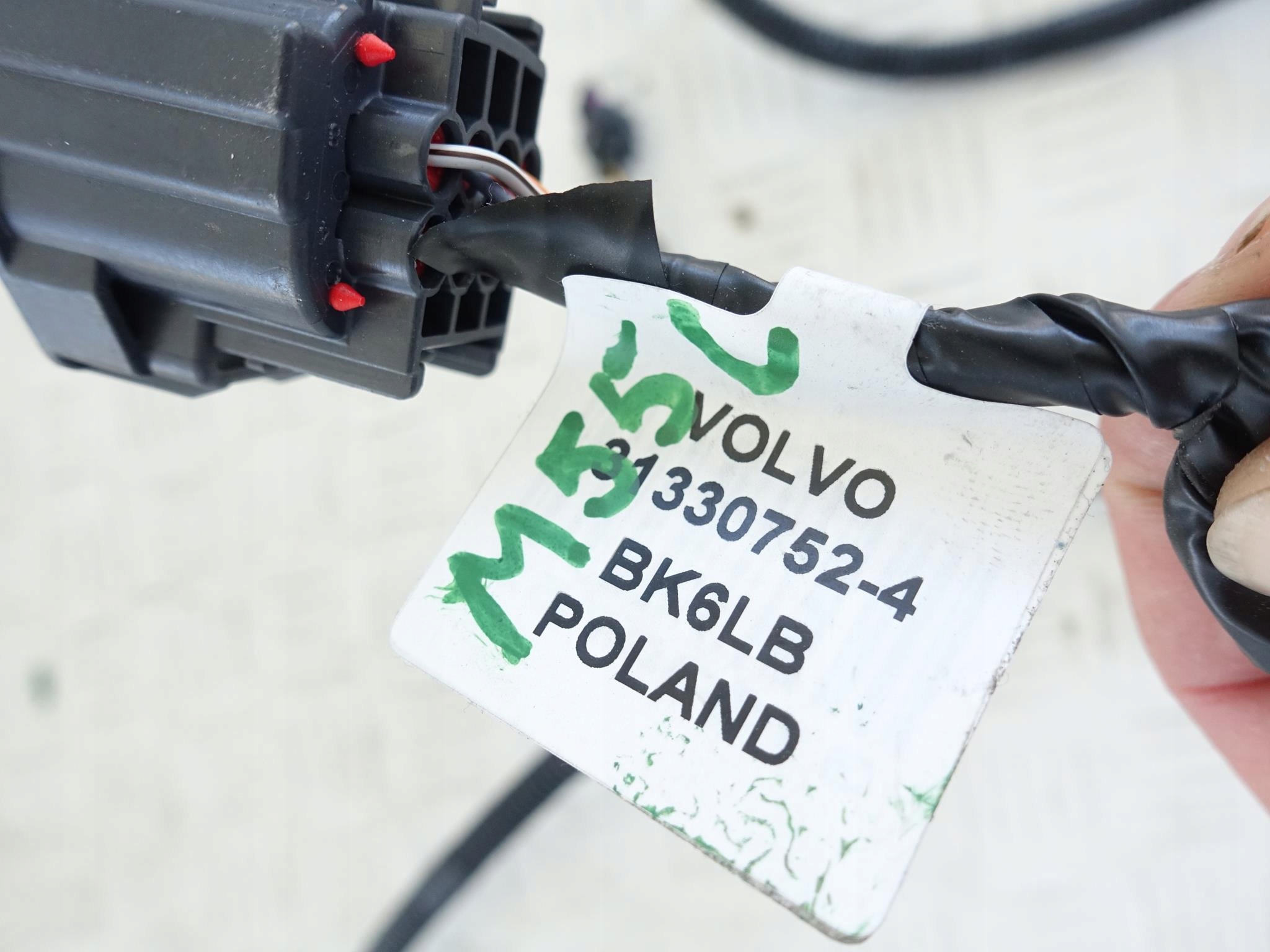 VOLVO wiring bundle wiring 31330752
