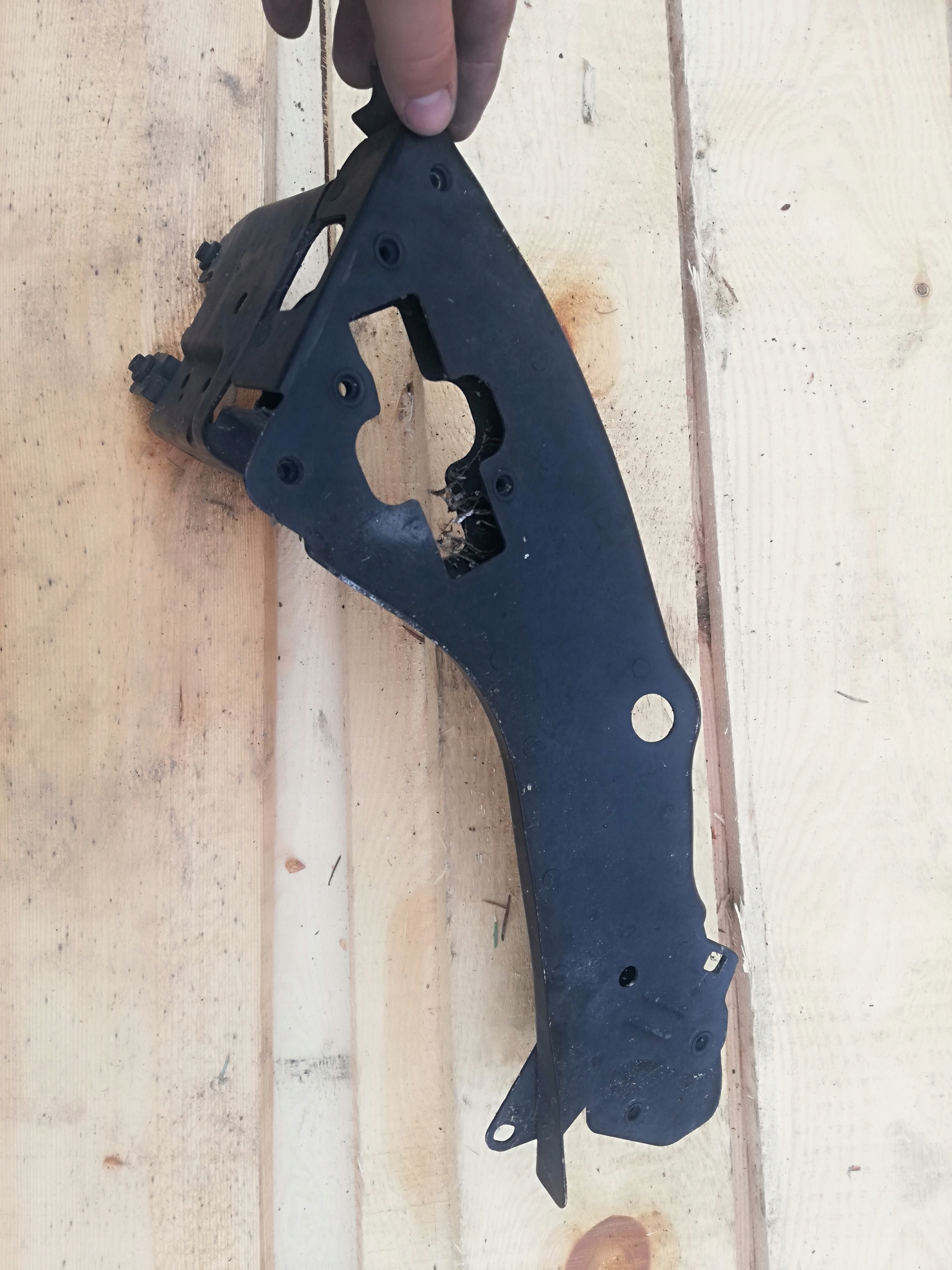 MERCEDES W211 06- OKULAR tension belt left front