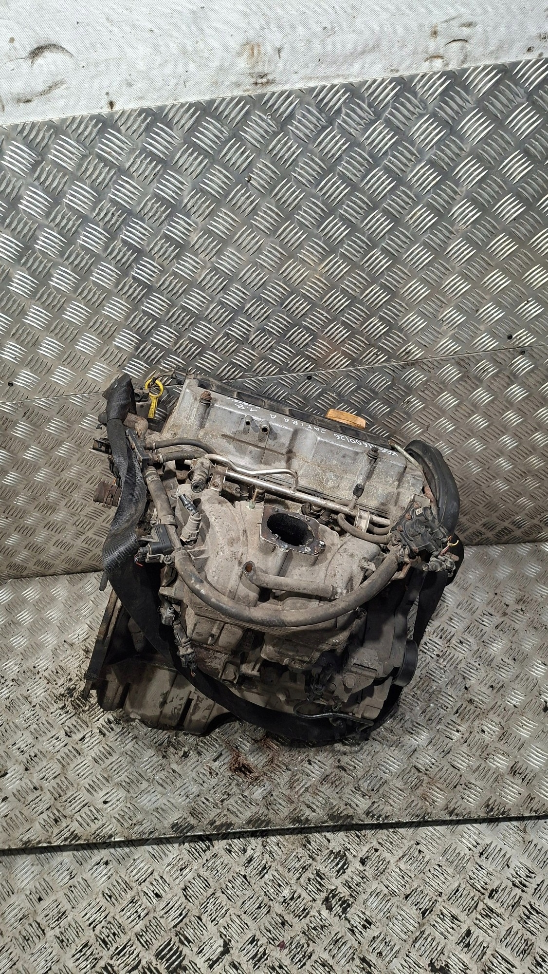 engine unprotected pillar OPEL ZAFIRA A 1.8 X18XE1