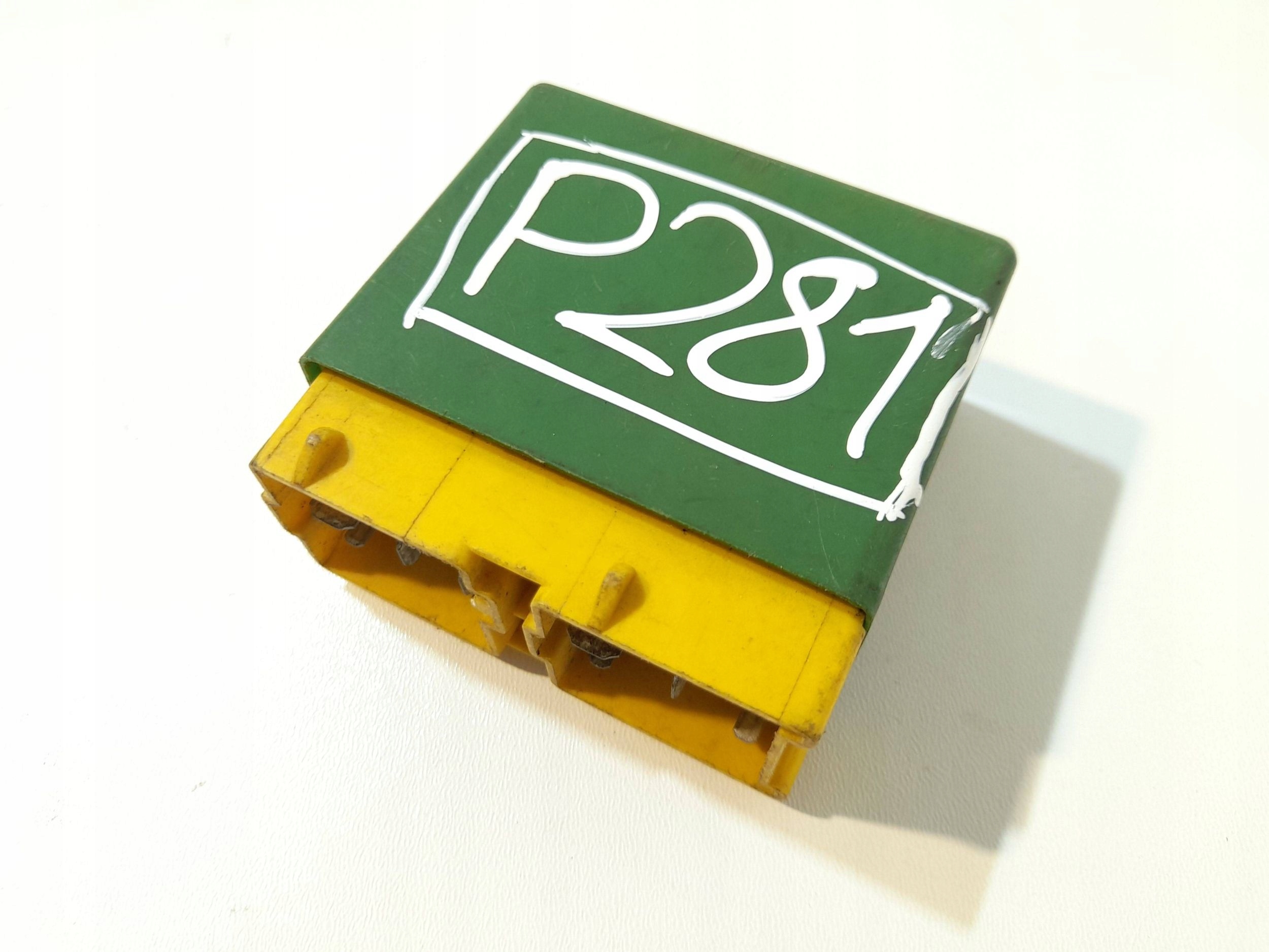 Volvo S70 V70 V70 XC relay 3523200 (p281)