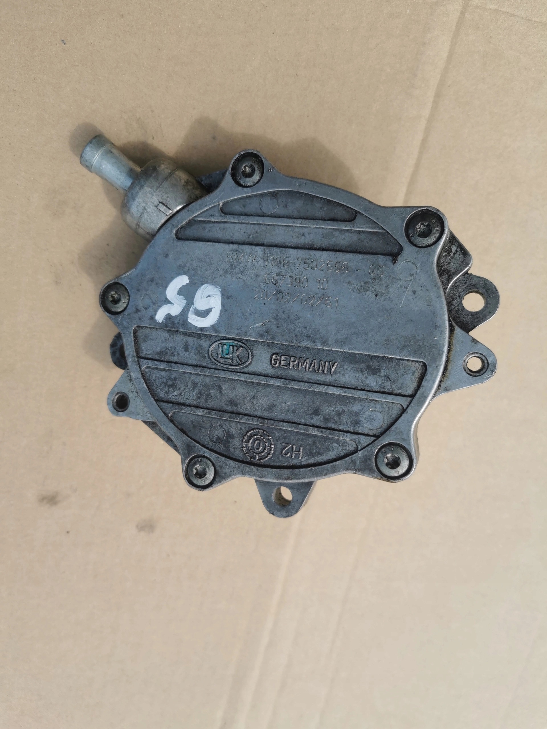 BMW E92 E90 E60 E46 E87 1166-7502656-05 7542498 68739010 WACUM VACUM Pompa