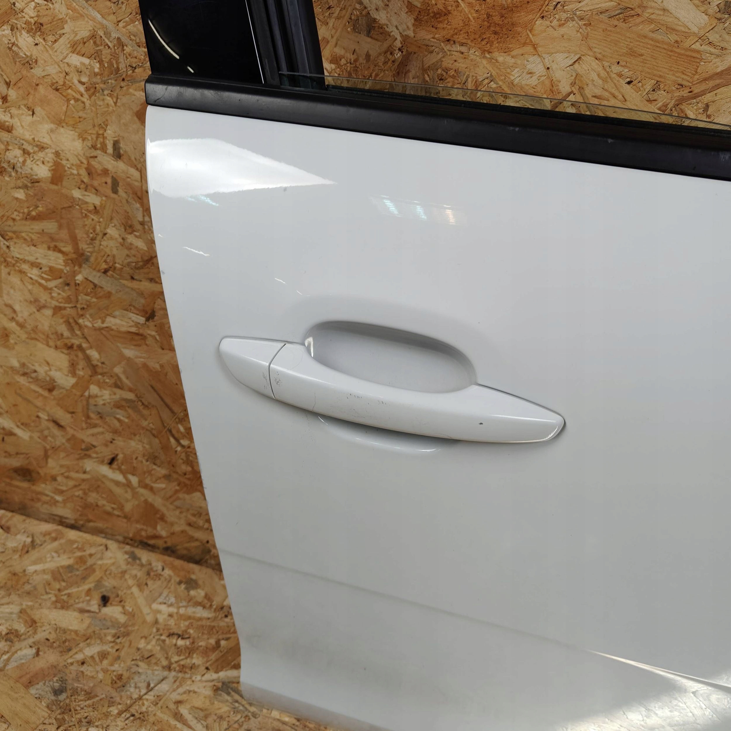 door front front side right Citroen C3 III EWPB EWP