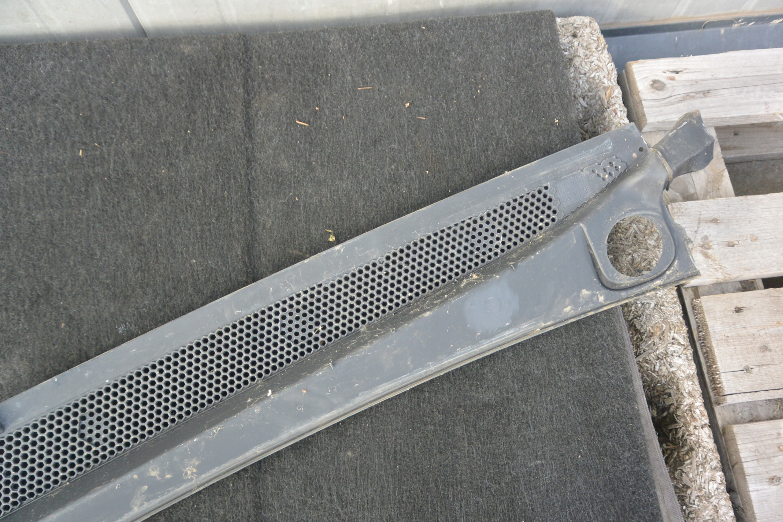 torpedo cover upper CITROEN C4 PICASSO II 9675943577