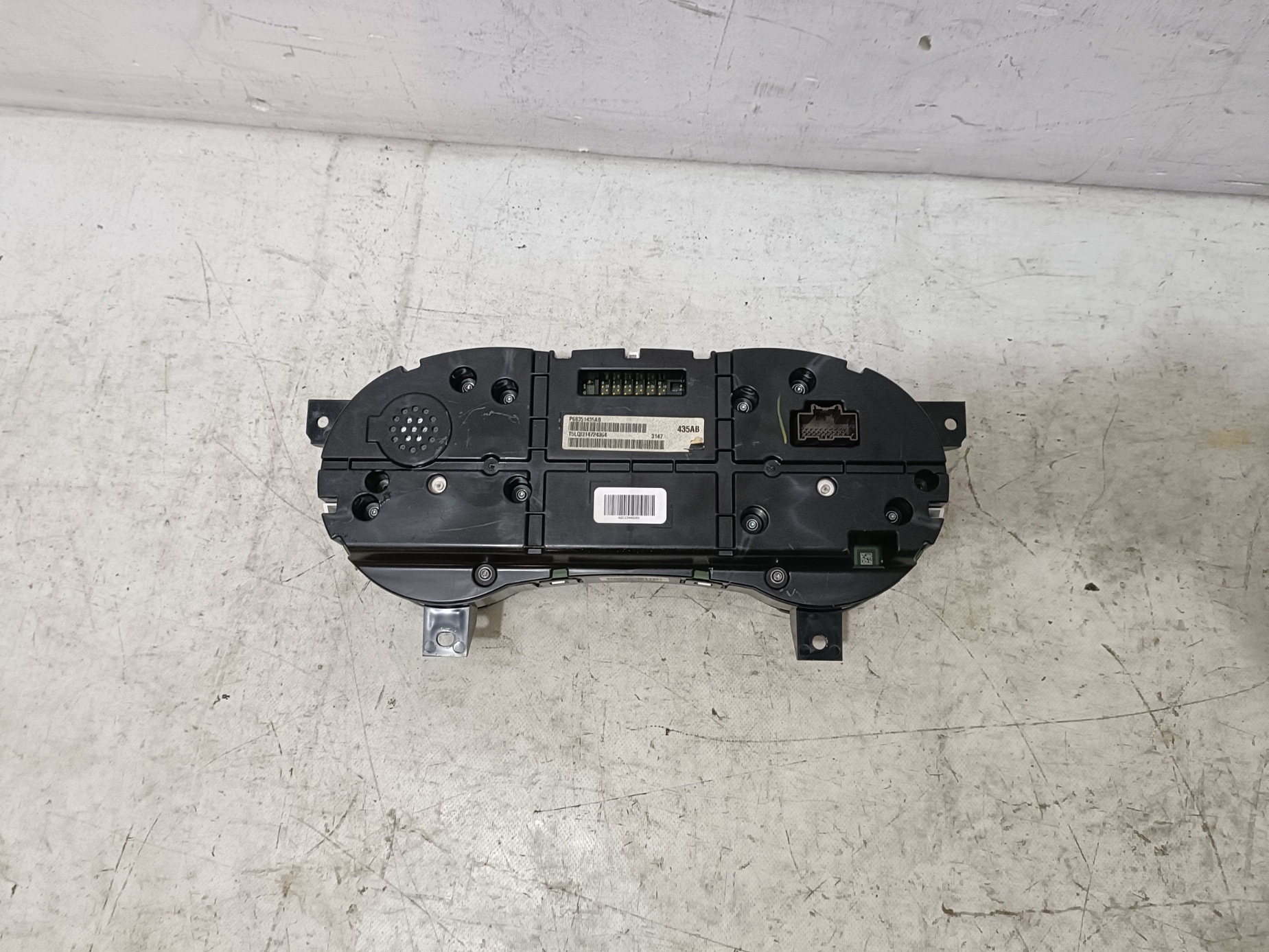 DODGE CHARGER 2019- 5.7 V8 dials dials 68351435AB