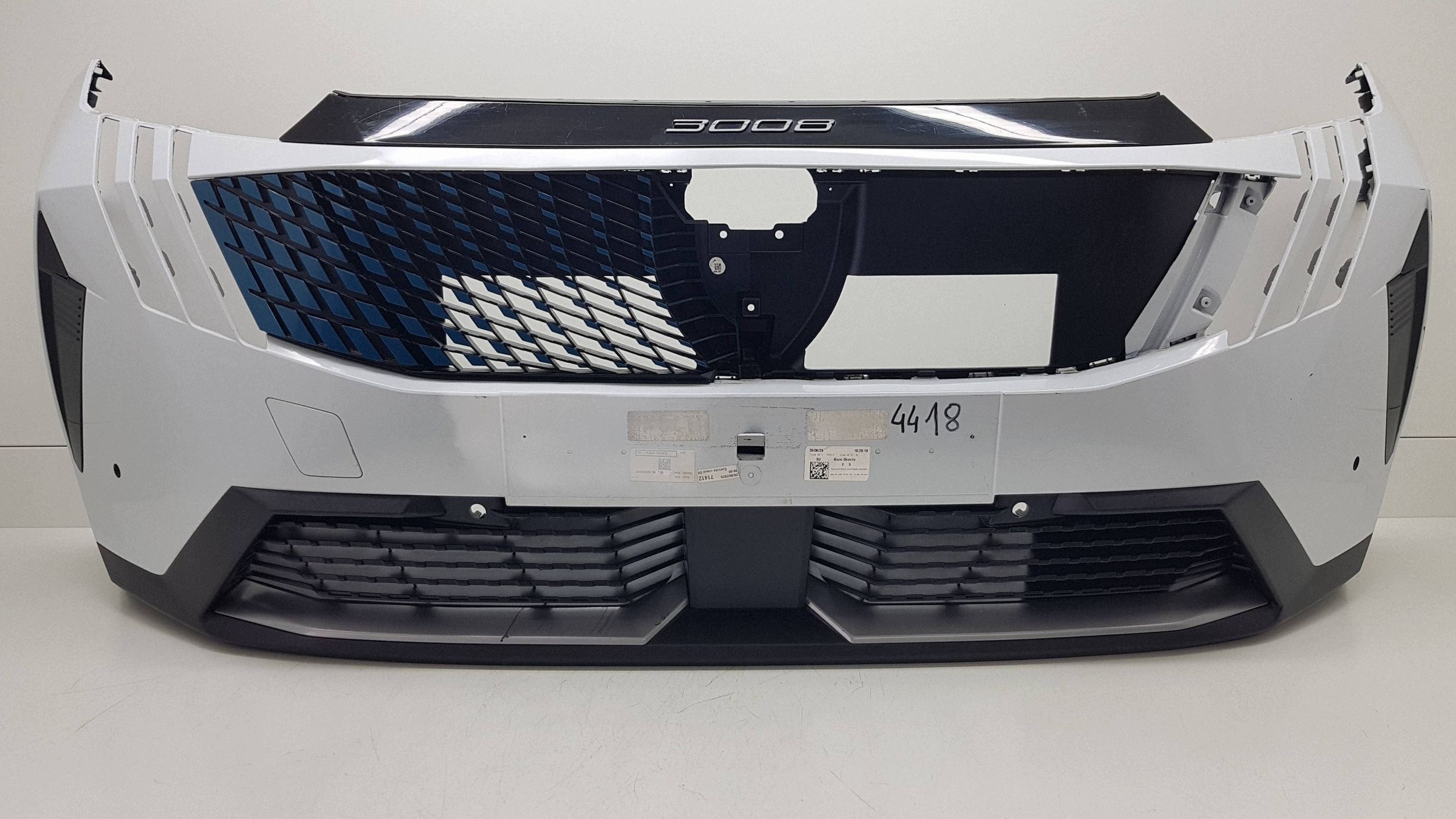 PEUGEOT 3008 III 2024 bumper front 9846491180