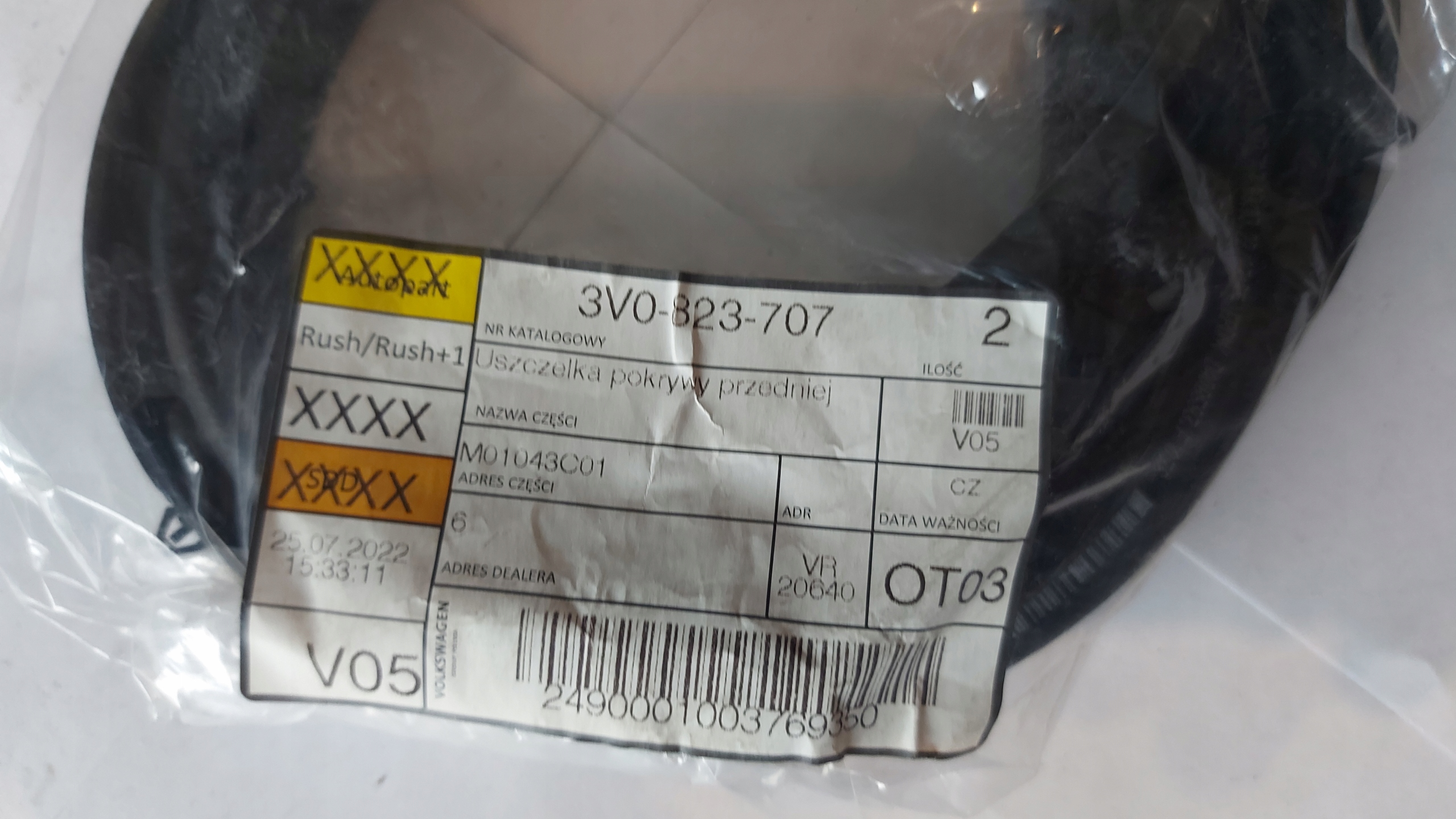 Joint du capot Pare choc SKODA SUPERB III