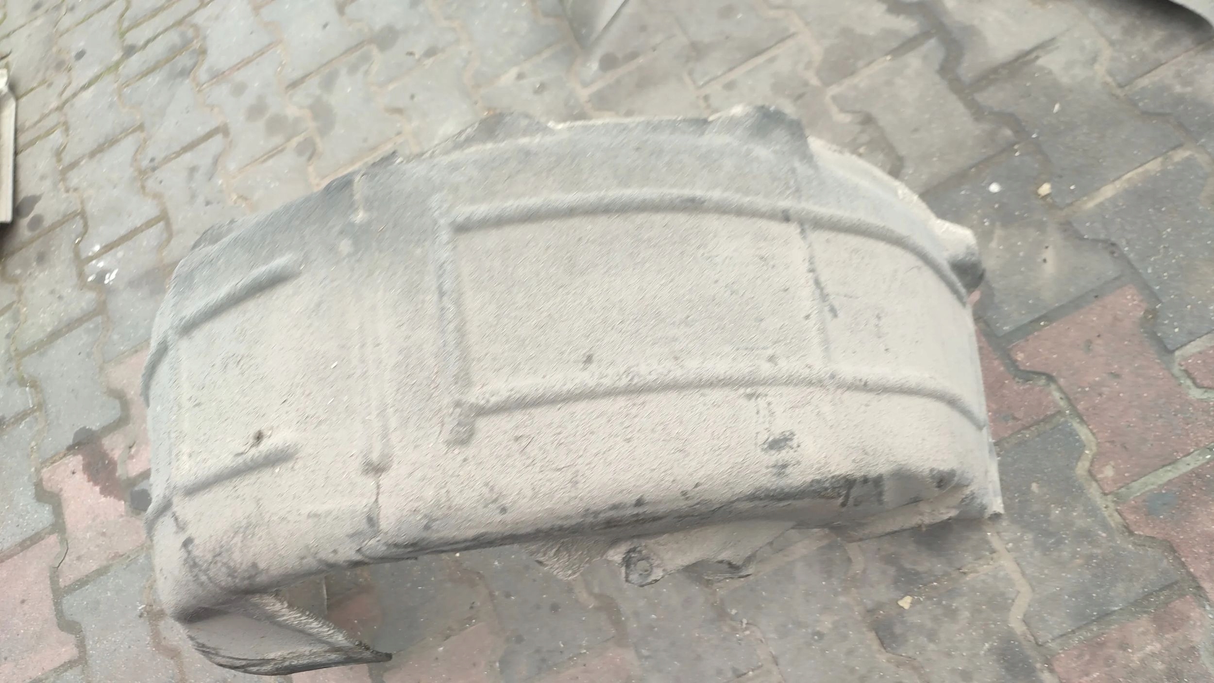 Ford Mondeo MK5 16r 2.0TDCi rear part side left mudguard
