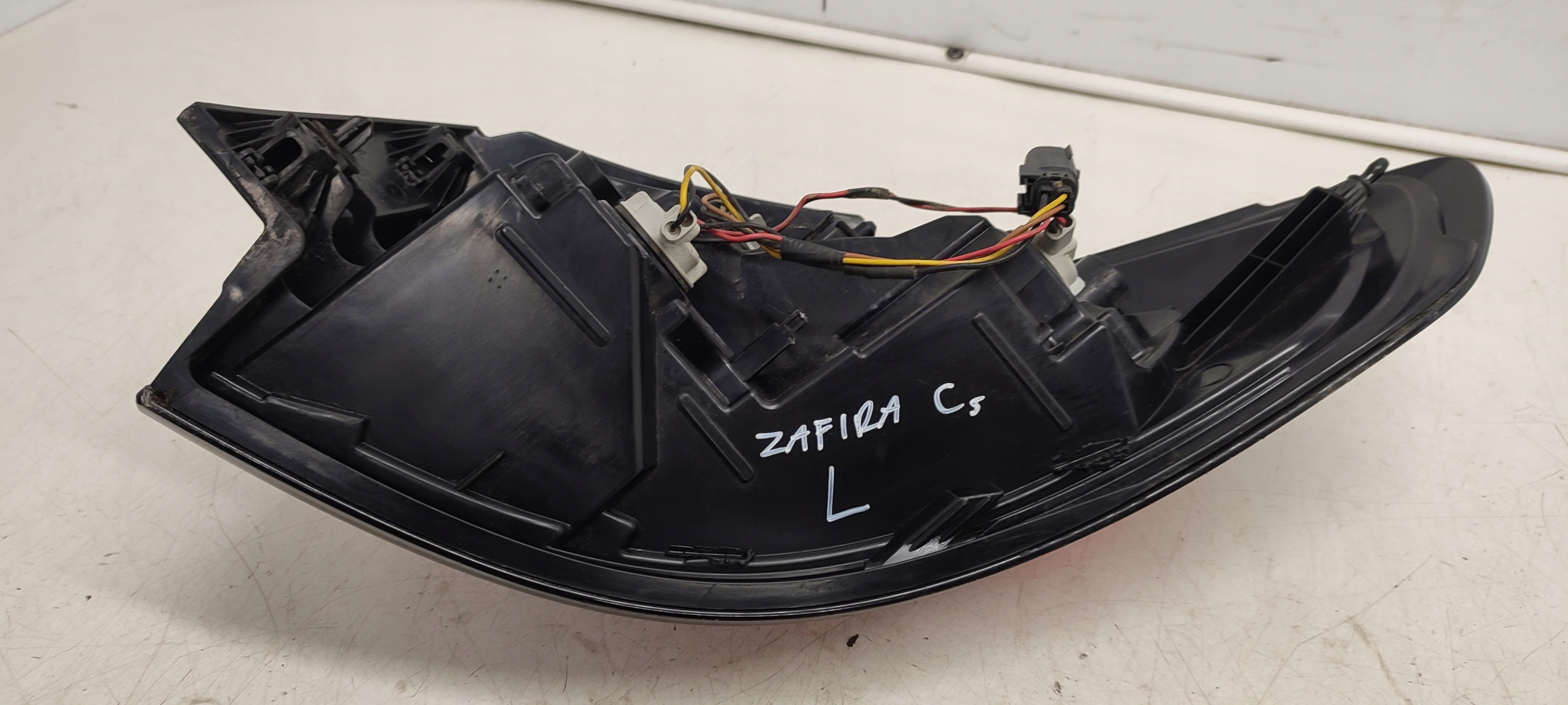 light left rear part europa 13279784 Opel Zafira C