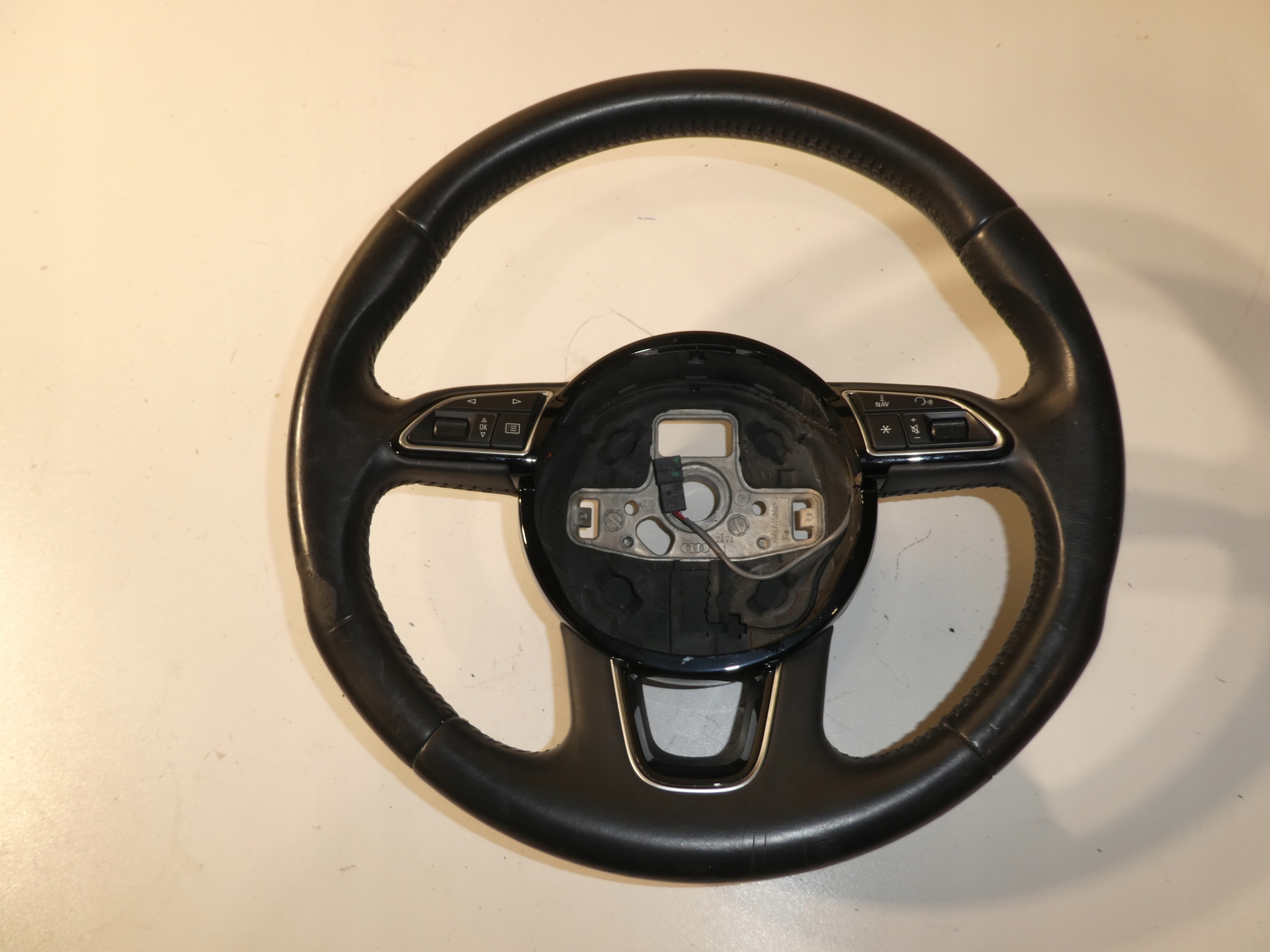 AUDI Q3 8U lenkrad TROJRAMIENNA 8U0124B
