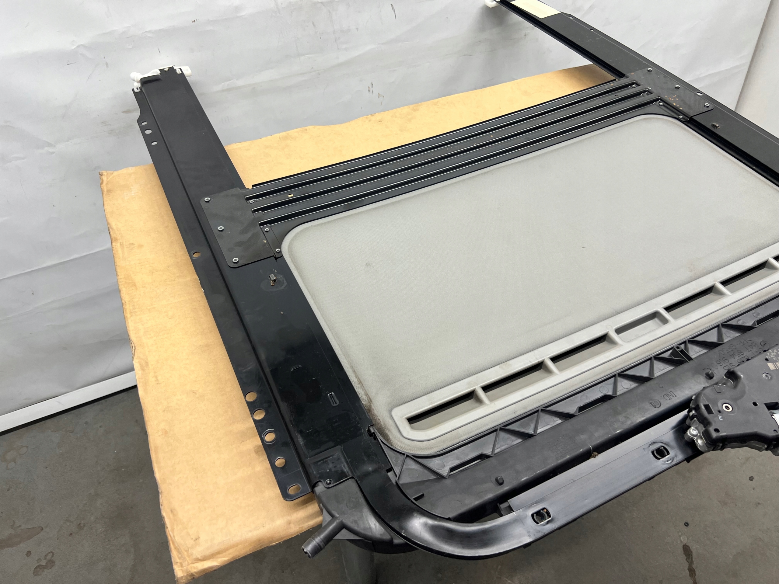 VW Touareg et Toit ouvrant Complet