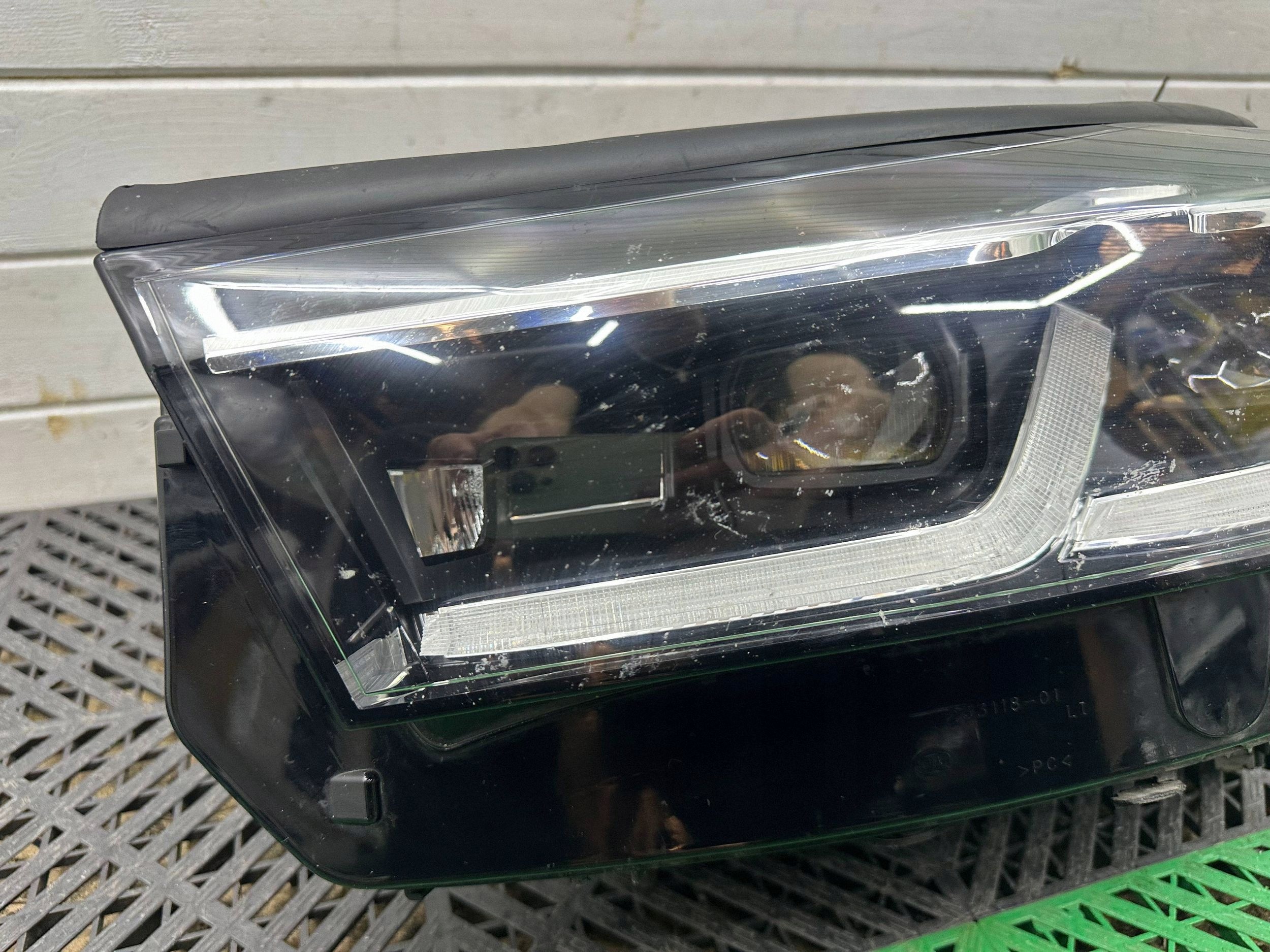 light front side left BMW 6 G32 LCI Gran Turismo 5A38901