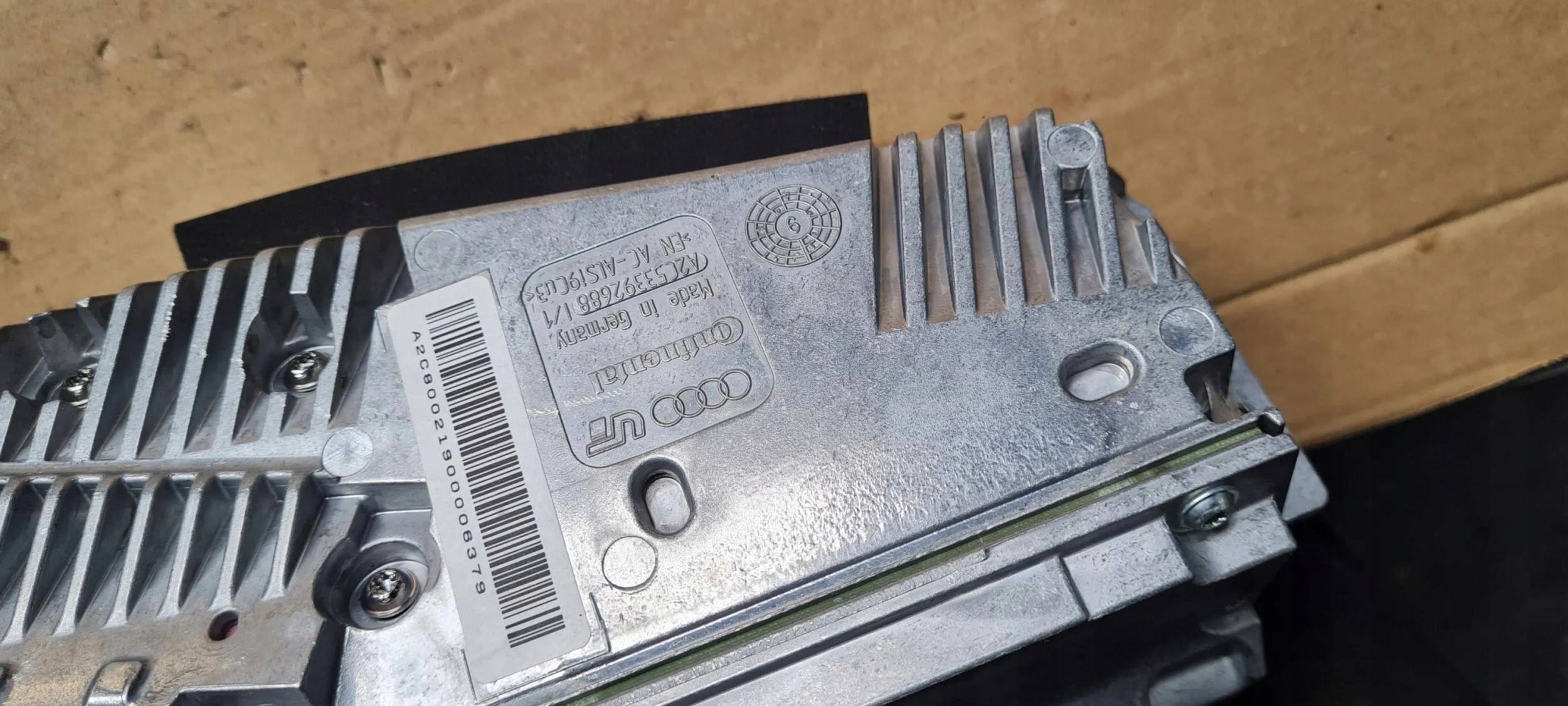A7 4G S7 display clock HEAD UP 4G8919604G LADNY