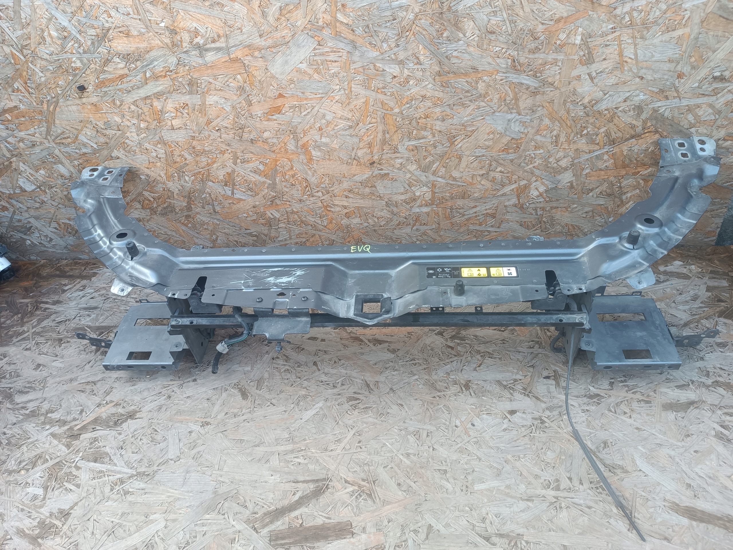 support panel for radiators pillar front LAND ROVER EVOQUE LIFT