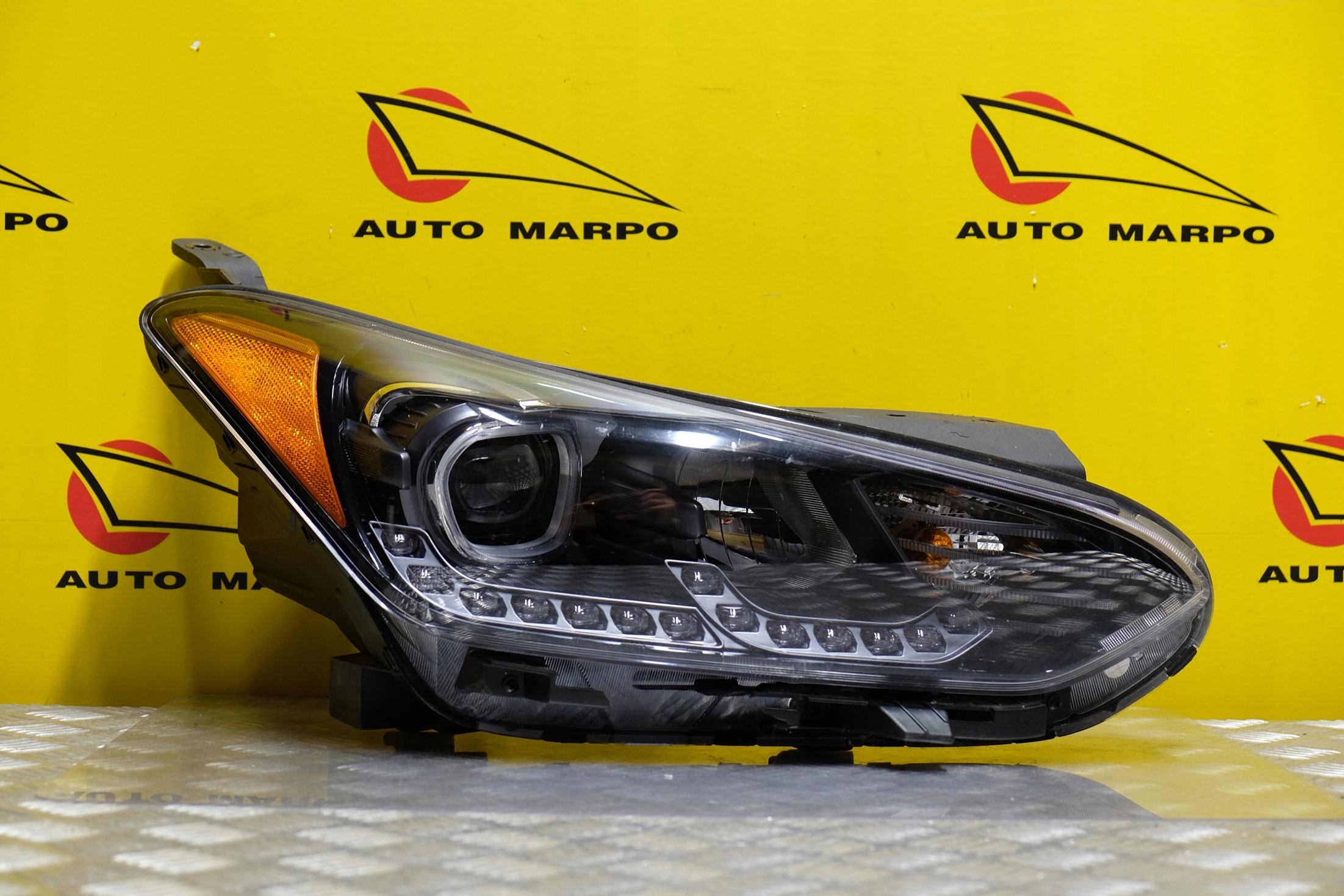 HYUNDAI VELOSTER 2018- REFLEKTOR LAMPA LED R USA Producent części Hyundai OE