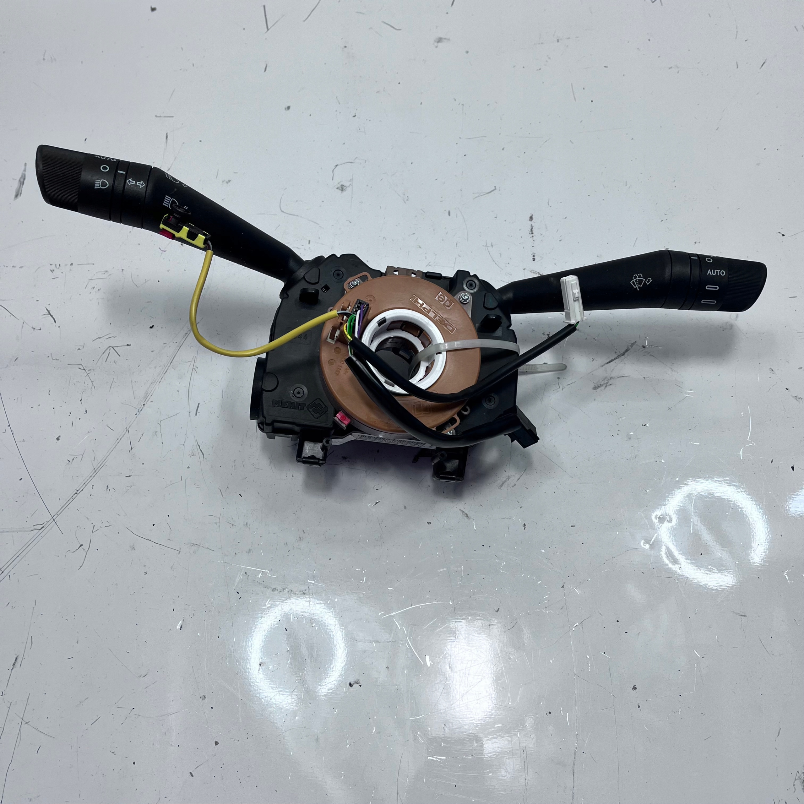 PRZEŁĄCZNIK ZESPOLONY TAŚMA IVECO DAILY 5802499915