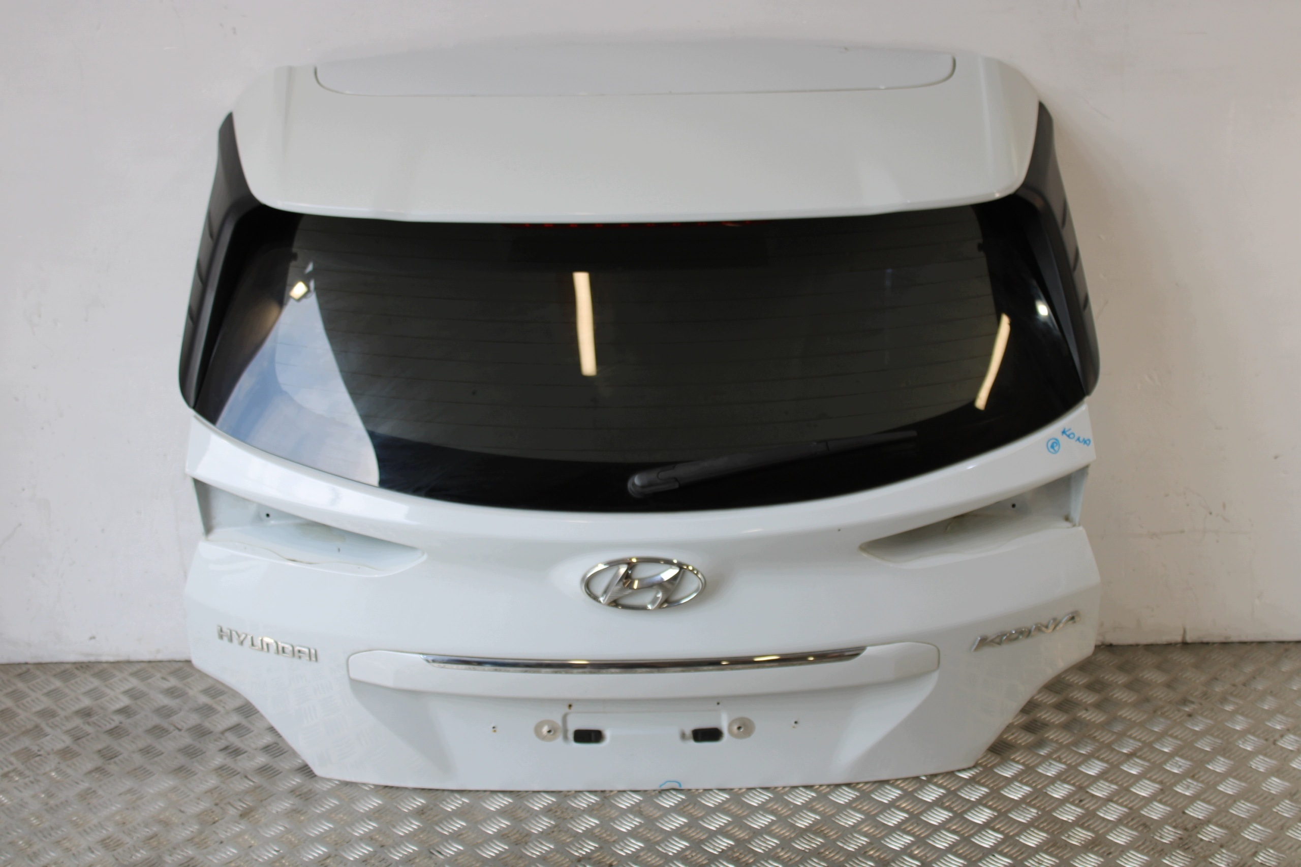 trunk door boot below KAMERE HYUNDAI KONA 1.6 CRDI
