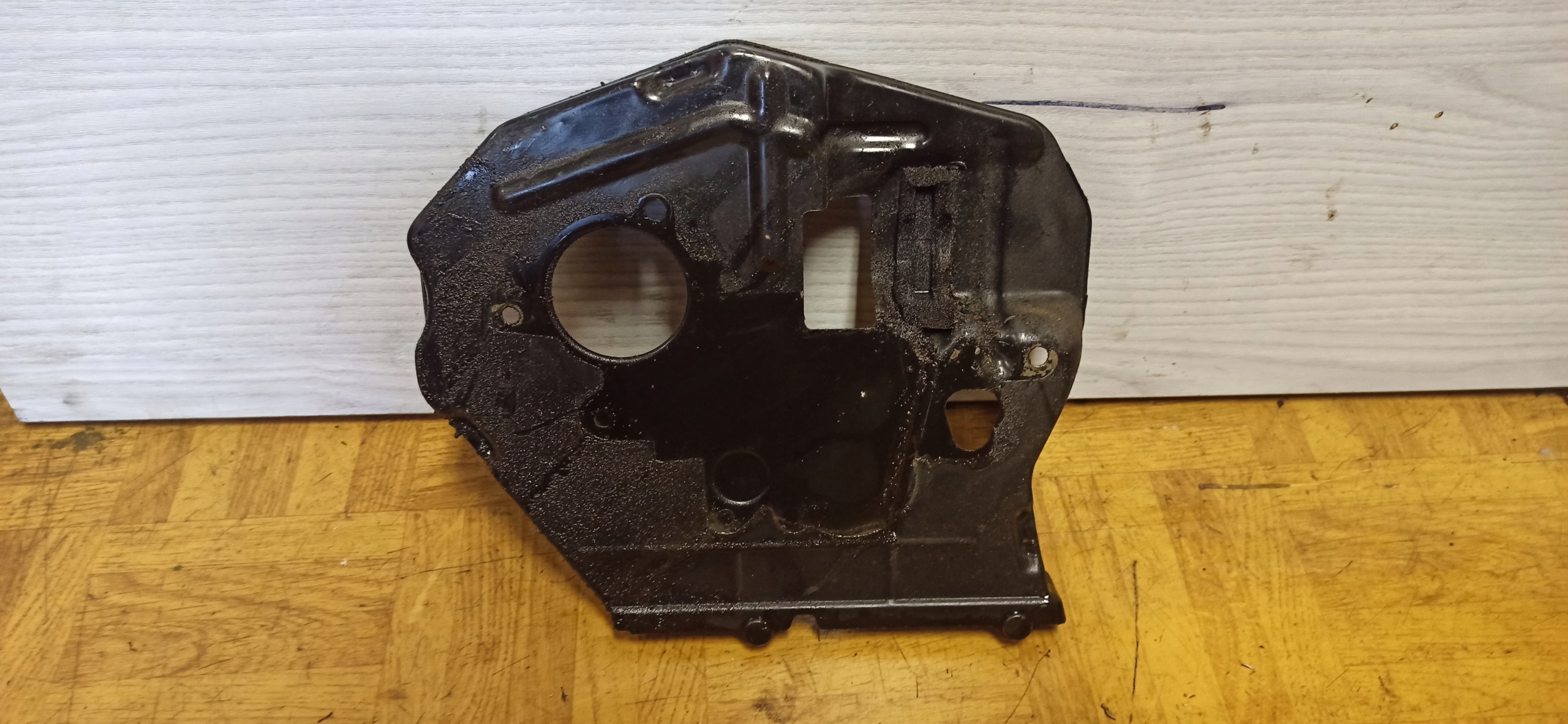 cover gearbox cover AUDI A4 A6 BDV 078109098C