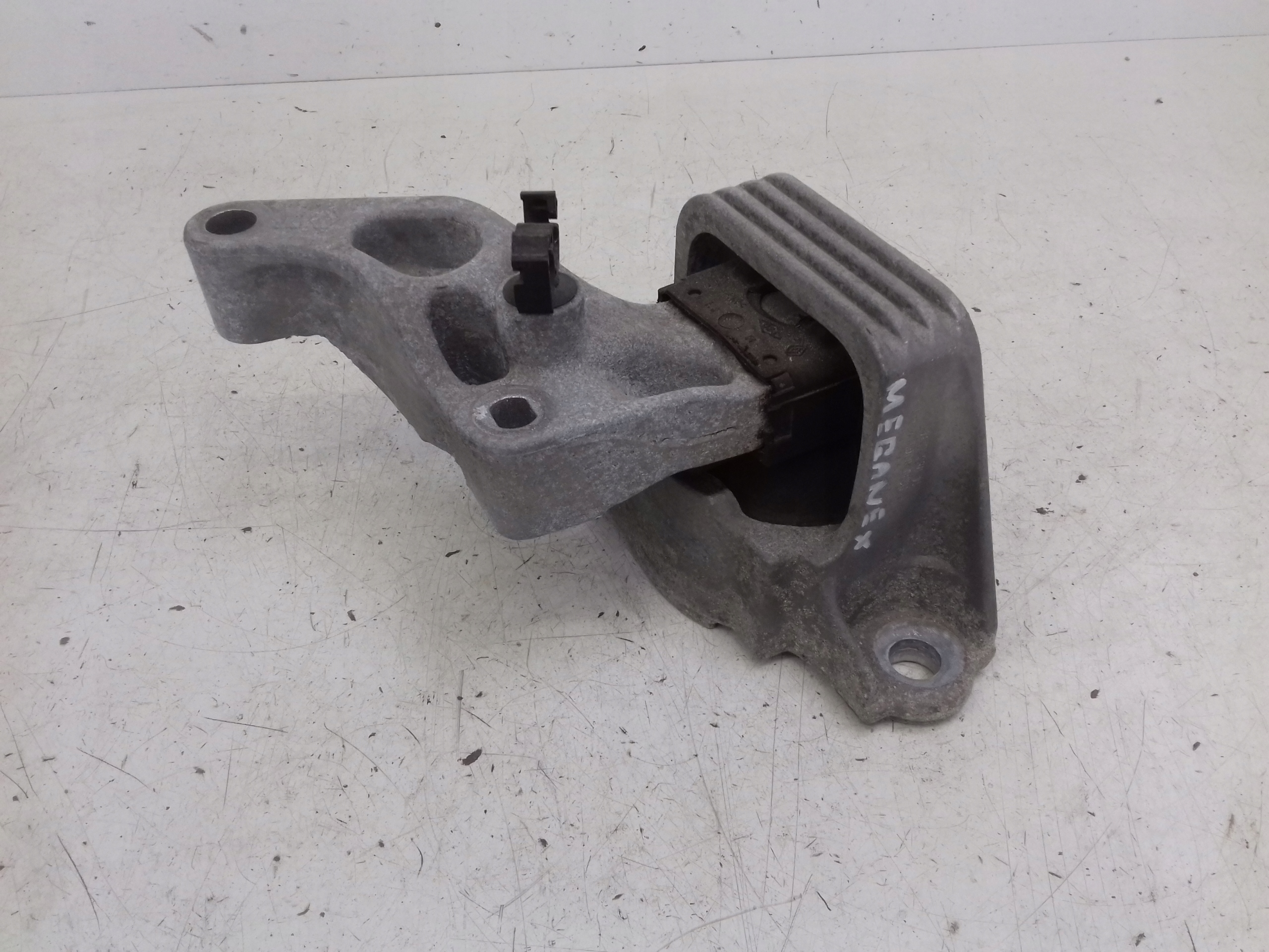 engine mount 112100062R Renault Megane III