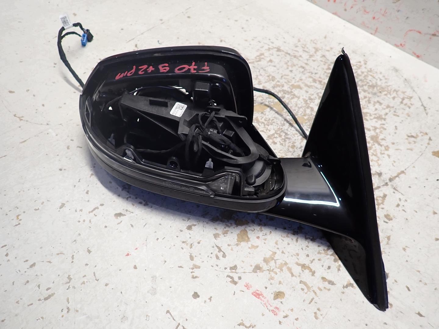 mirror right BMW 1 F70 2024- 9+2PIN