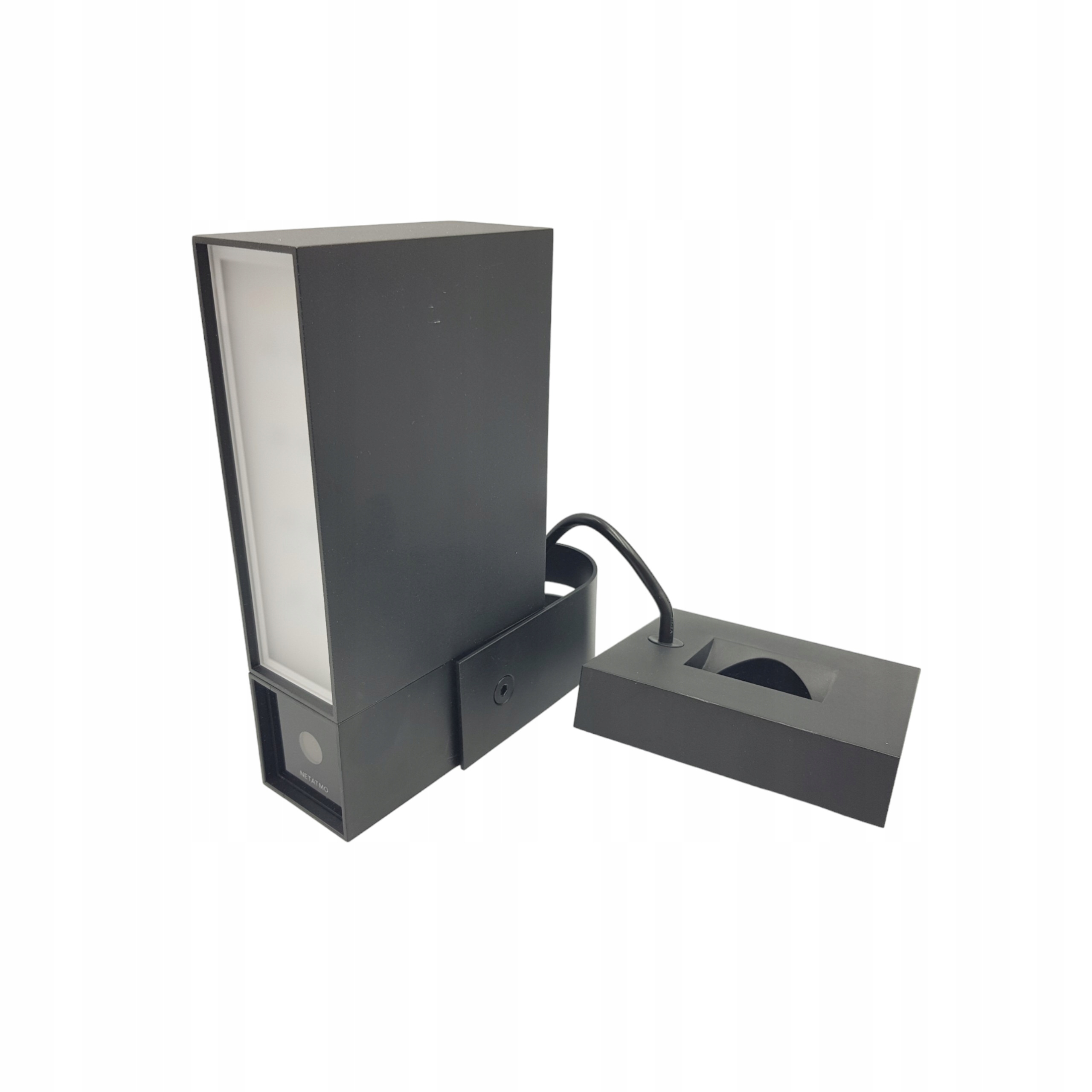 NETATMO Presence スマートカメラ LEDライト 人・動物・車を識別してスマホに異常を知らせるスマートLED