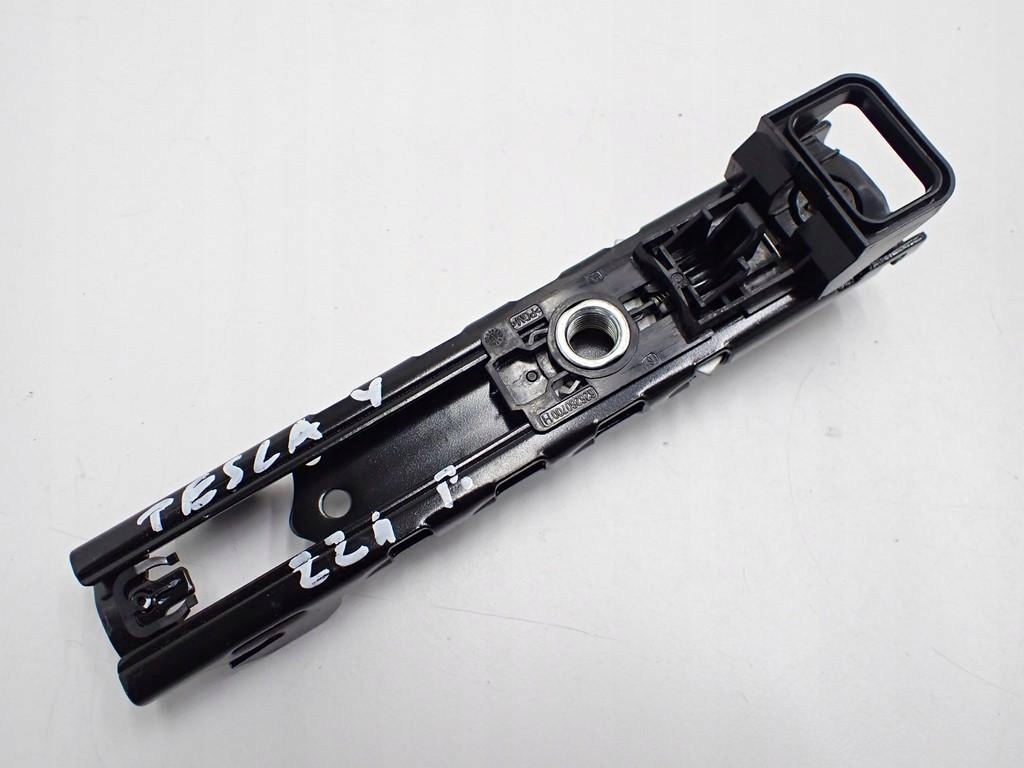 ПАНЕЛЬ РЕГУЛЮВАННЯ ПАНЕЛІ РЕМЕНІВ 1068130-C1-B TESLA МОДЕЛЬ Y2r