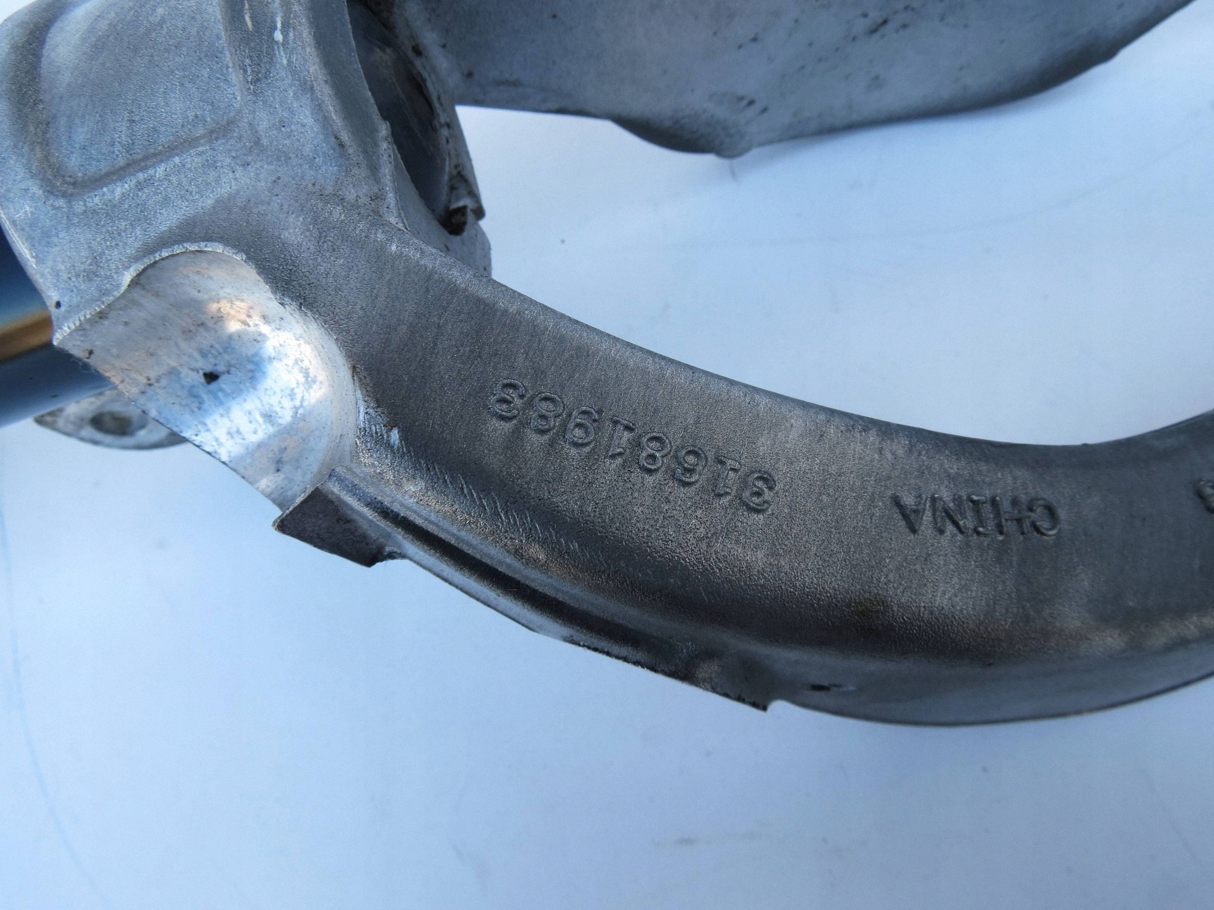 shock absorber left front VOLVO V90 CROSS COUNTRY P31476941