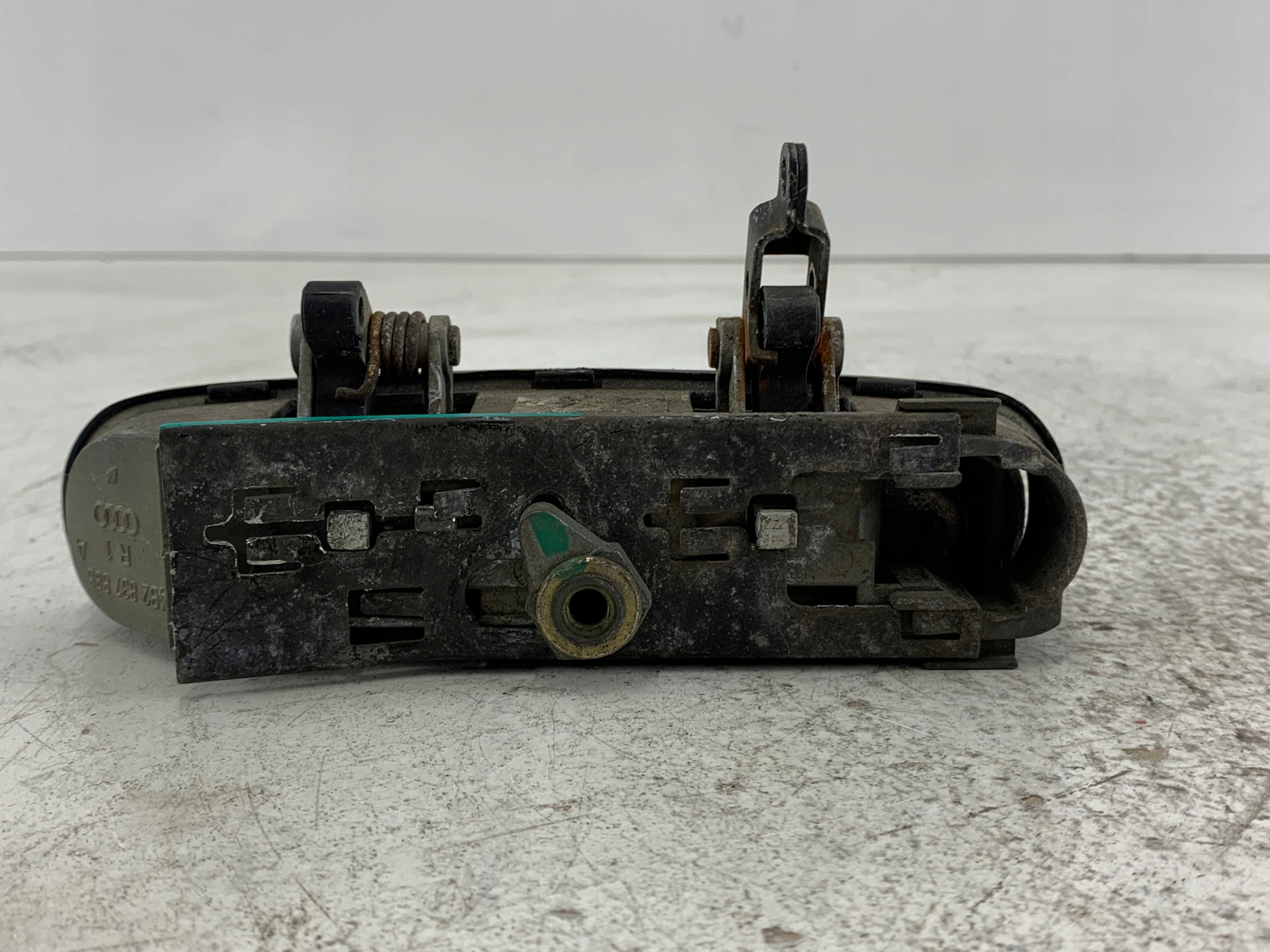AUDI A6 C5 handle exterior left rear part LY7W