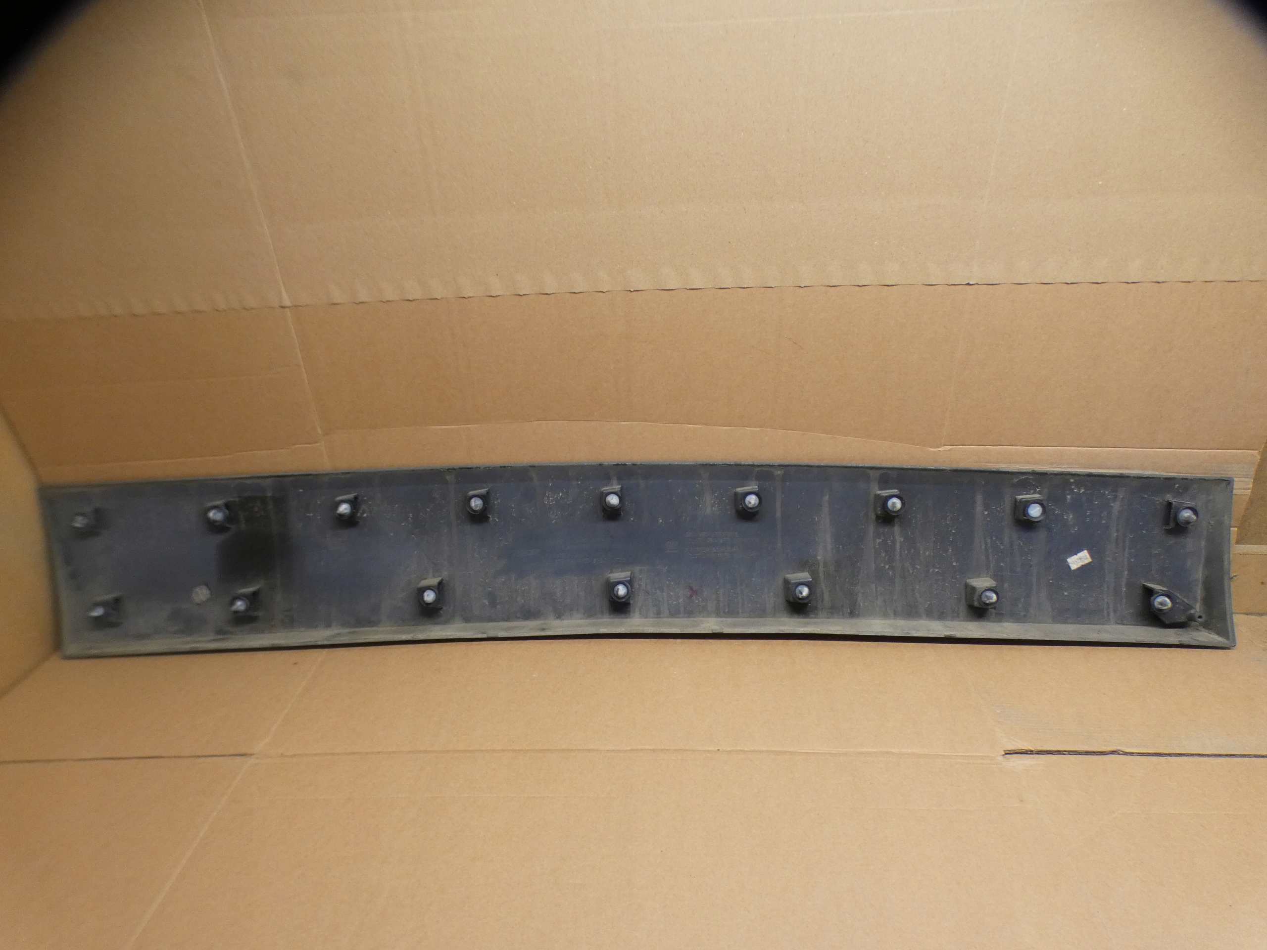 moulding left side bodywork 93867912 RENAULT TRAFIC III VIVARO B 14