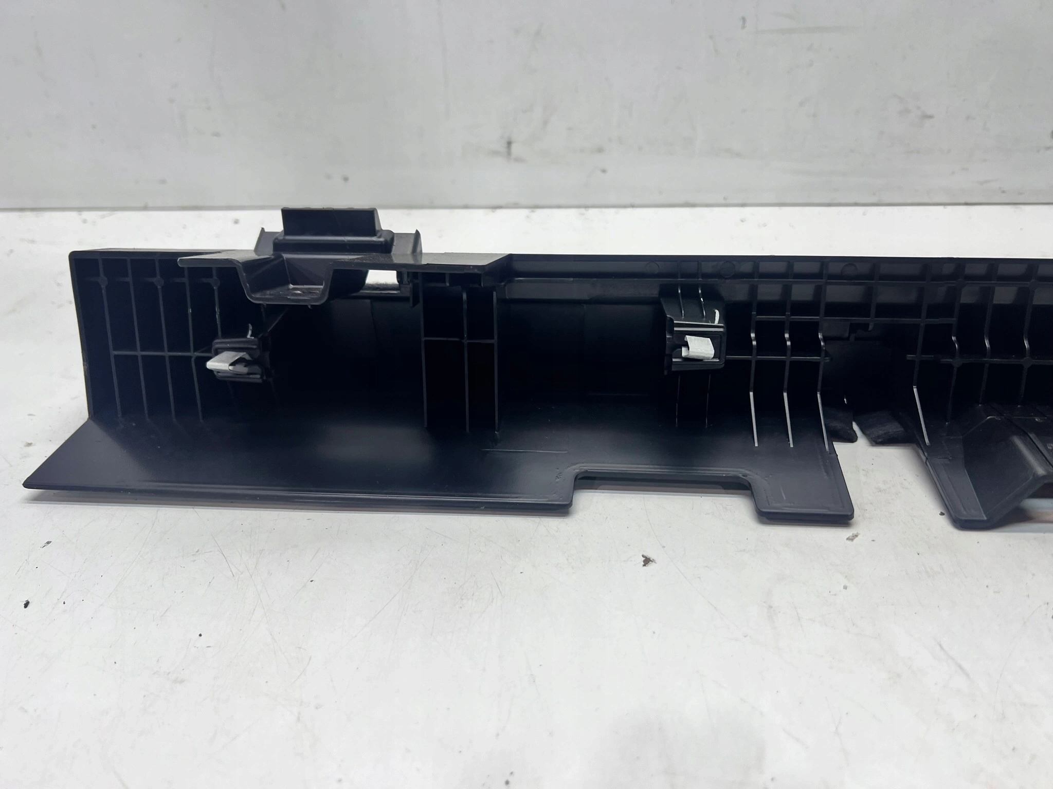 floor moulding boot front AUDI Q5 FY 80A861529H GW8