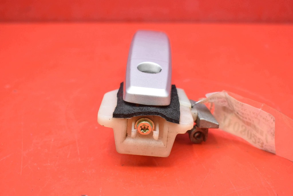 handle left front front SREBRNA CHEVROLET CAPTIVA 1 and C100 06-11