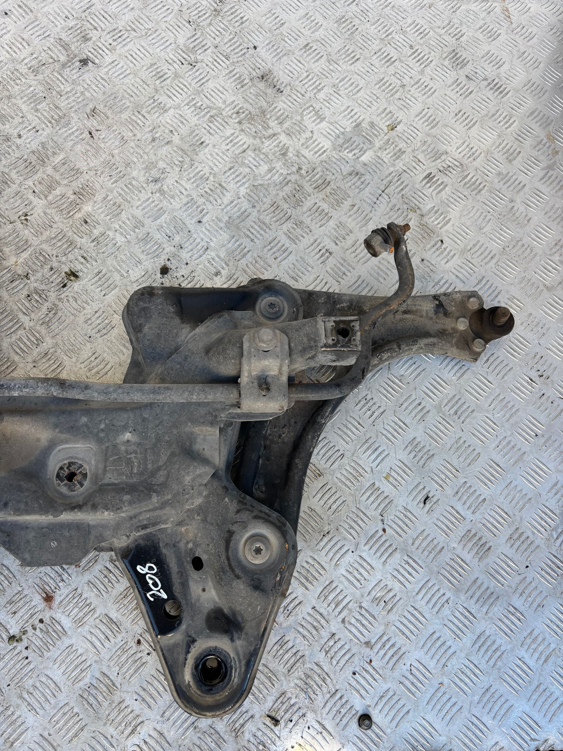 axle beam axle beam sider PEUGEOT 208 and 12