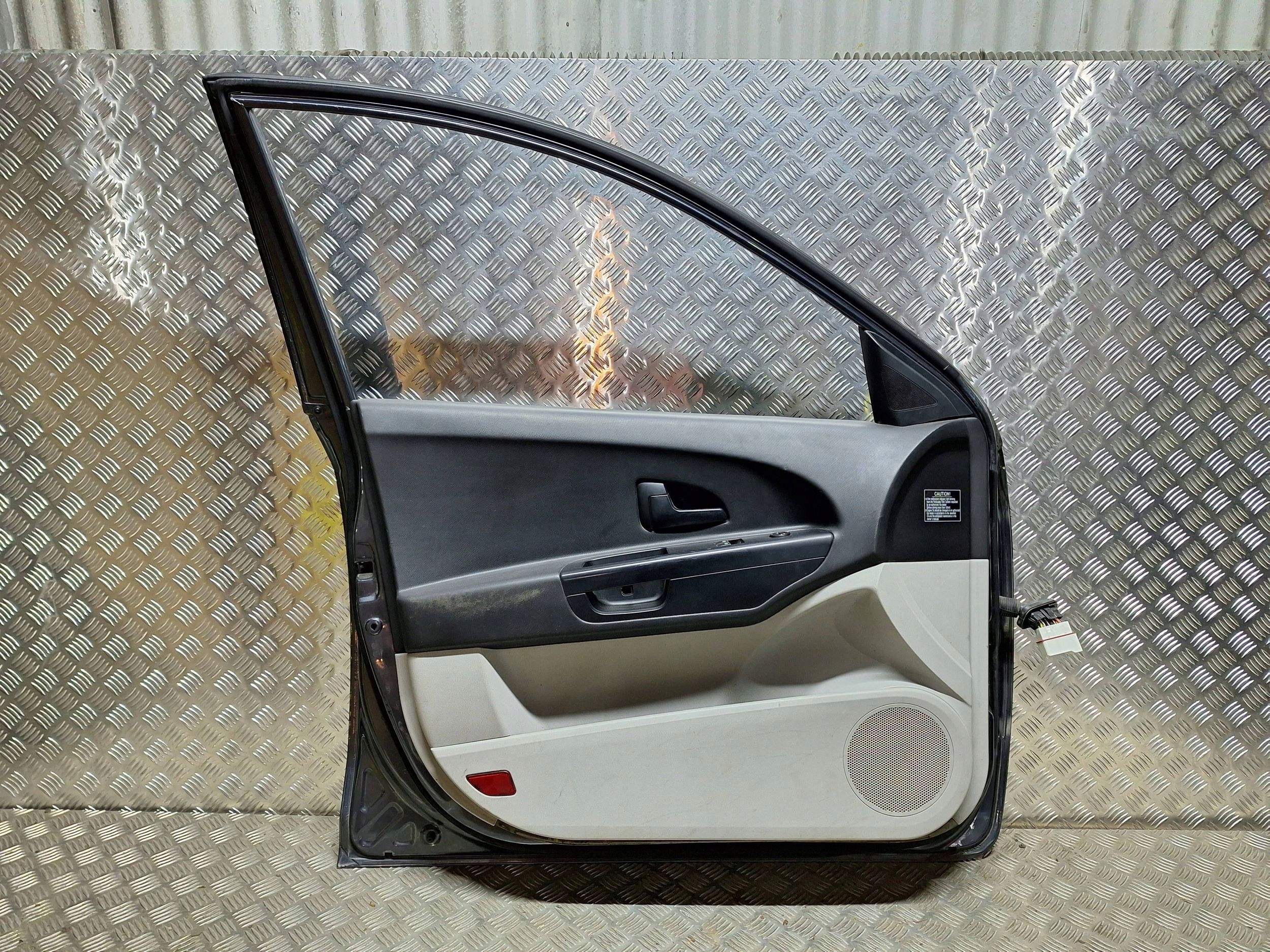 door left front KIA CEED and 06-12 complete