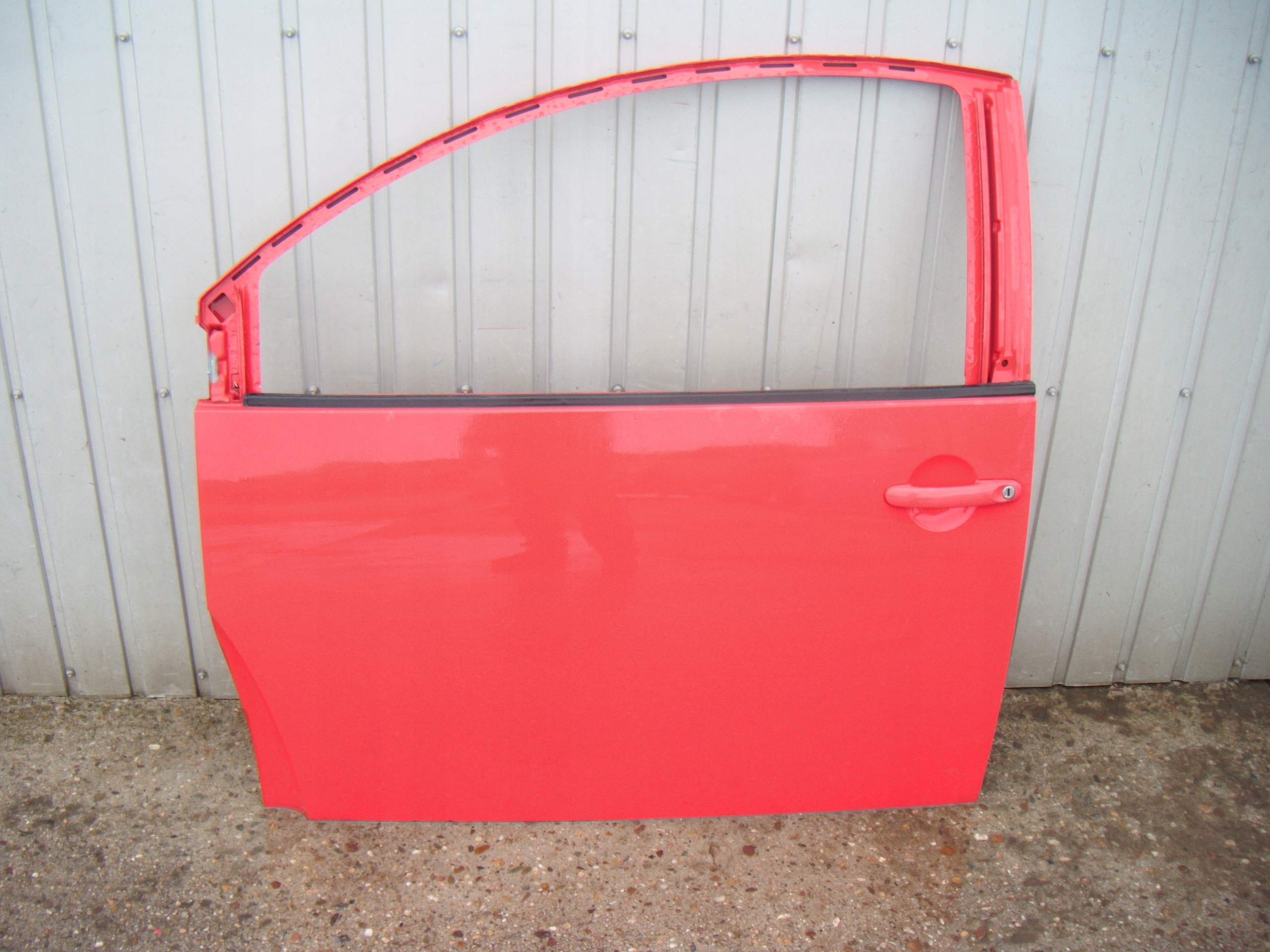 VW NEW BEETLE 1997 - 2010 2.0 B DRZWI LEWY PRZÓD LEWE PRZEDNIE