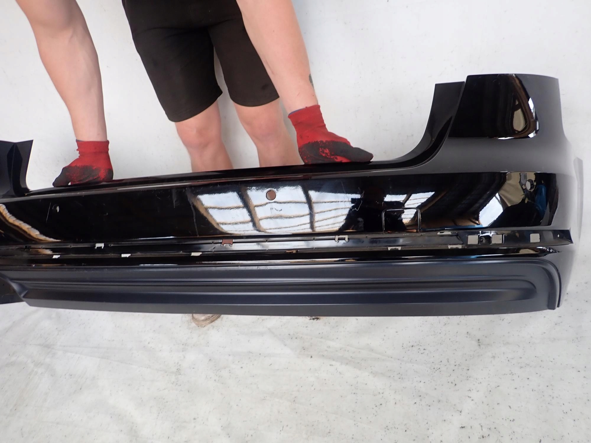 AUDI A4 B9 8W KOMBI S-LINE 15-19 bumper rear part rear 4XPDC